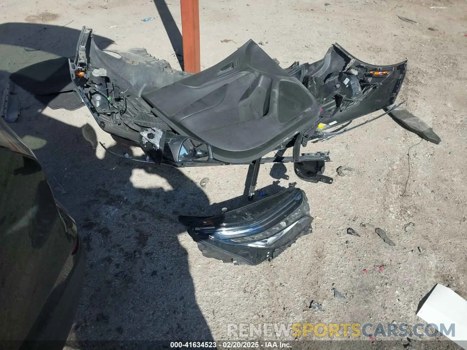 12 Photograph of a damaged car 3GNAXUEG8PL228748 CHEVROLET EQUINOX 2023