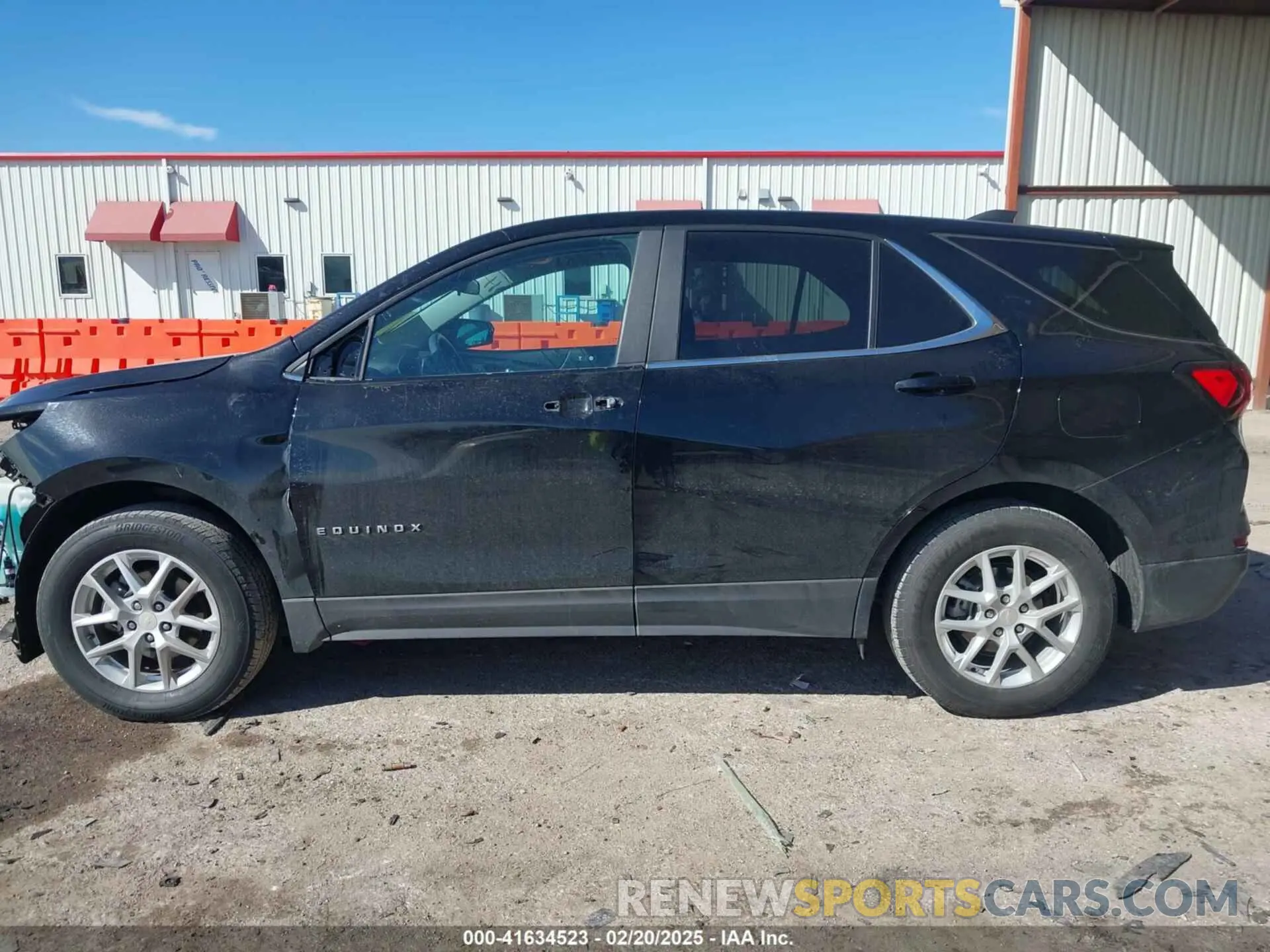 15 Photograph of a damaged car 3GNAXUEG8PL228748 CHEVROLET EQUINOX 2023