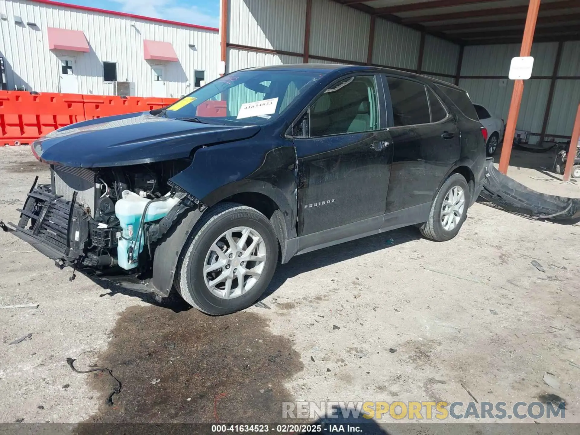 2 Photograph of a damaged car 3GNAXUEG8PL228748 CHEVROLET EQUINOX 2023