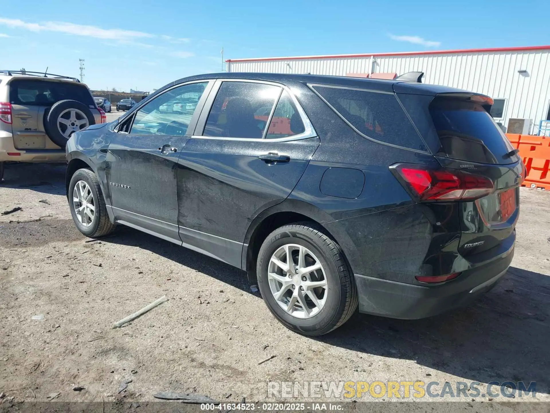 3 Photograph of a damaged car 3GNAXUEG8PL228748 CHEVROLET EQUINOX 2023