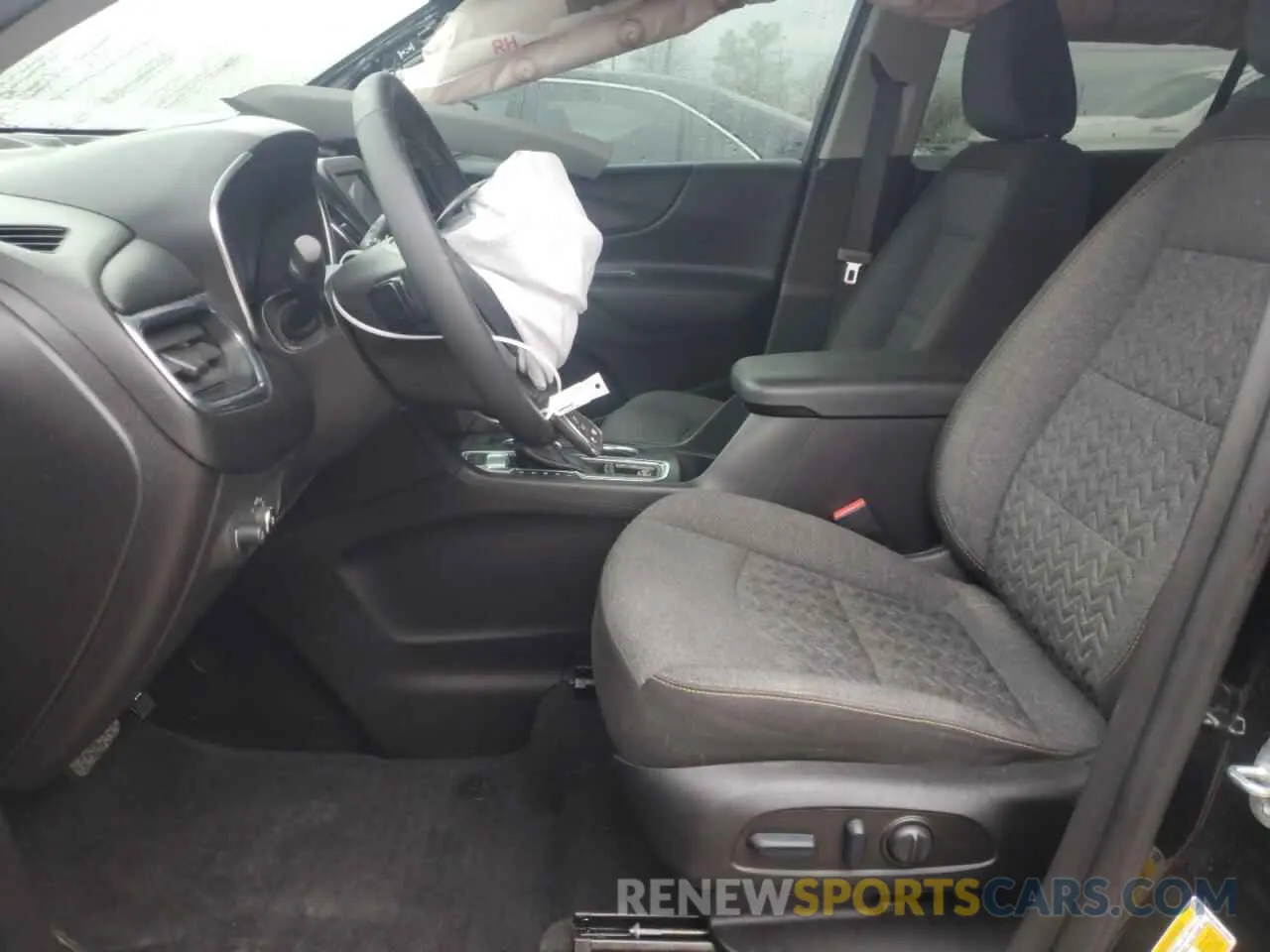 7 Photograph of a damaged car 3GNAXUEG9PL219587 CHEVROLET EQUINOX 2023