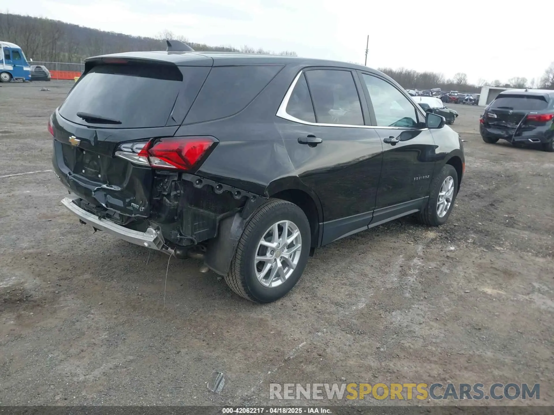 4 Фотография поврежденного автомобиля 3GNAXUEG9PL268580 CHEVROLET EQUINOX 2023