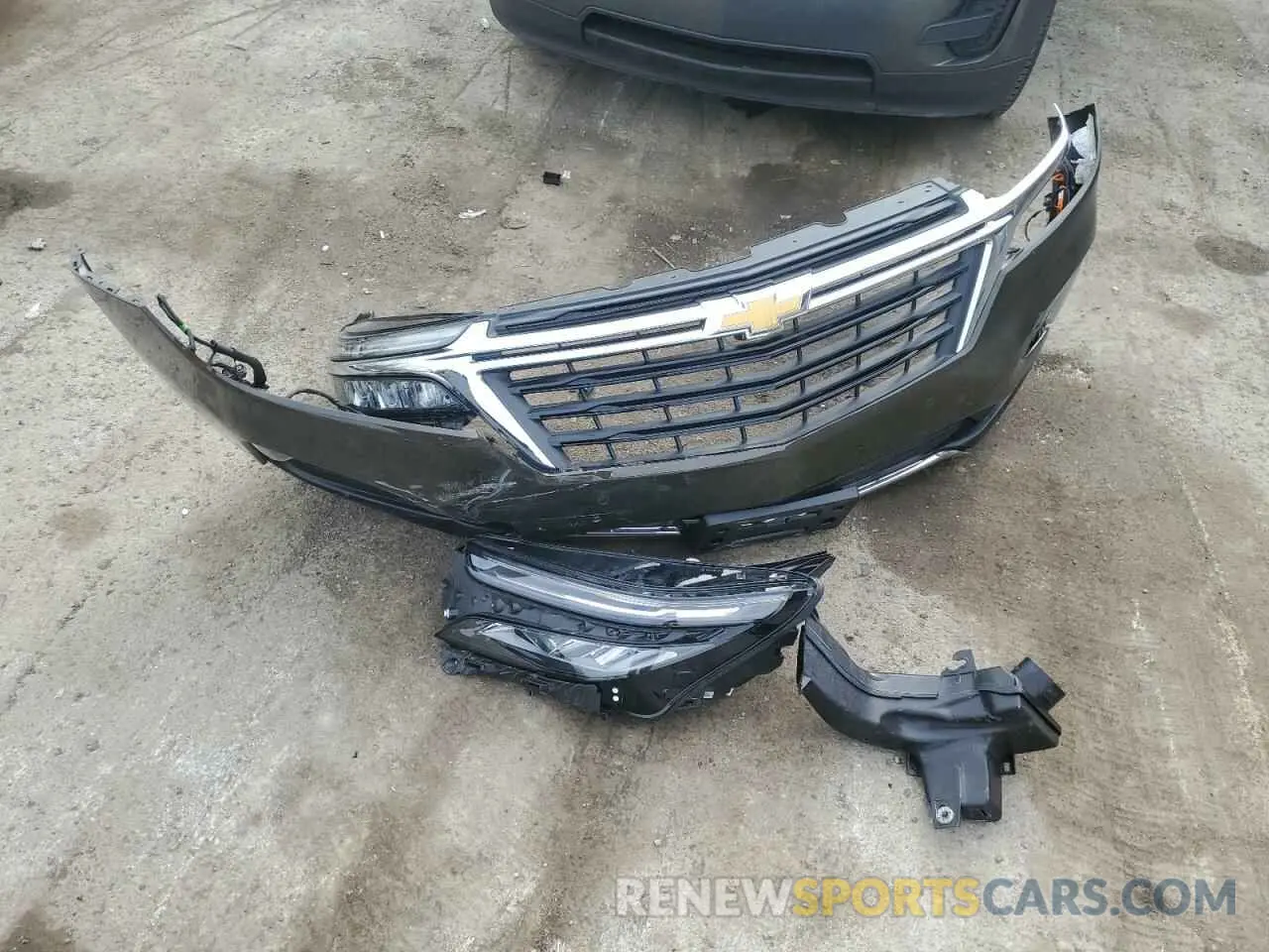 13 Photograph of a damaged car 3GNAXUEGXPL157844 CHEVROLET EQUINOX 2023