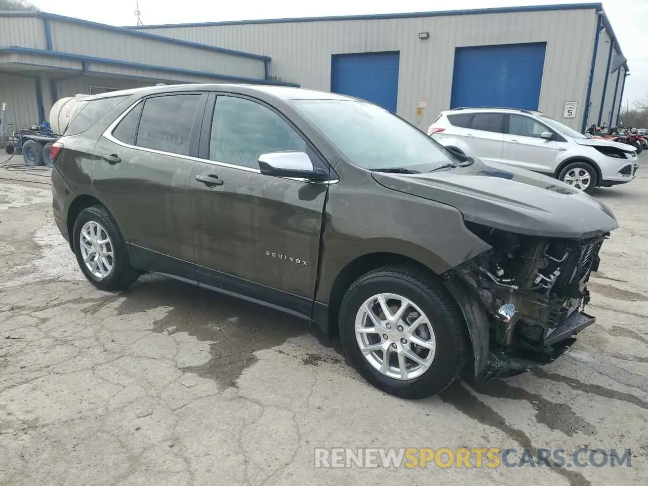 4 Photograph of a damaged car 3GNAXUEGXPL157844 CHEVROLET EQUINOX 2023