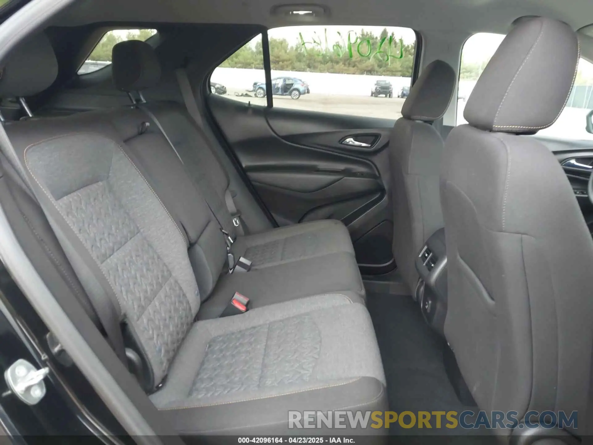 8 Фотография поврежденного автомобиля 3GNAXUEGXPL248662 CHEVROLET EQUINOX 2023