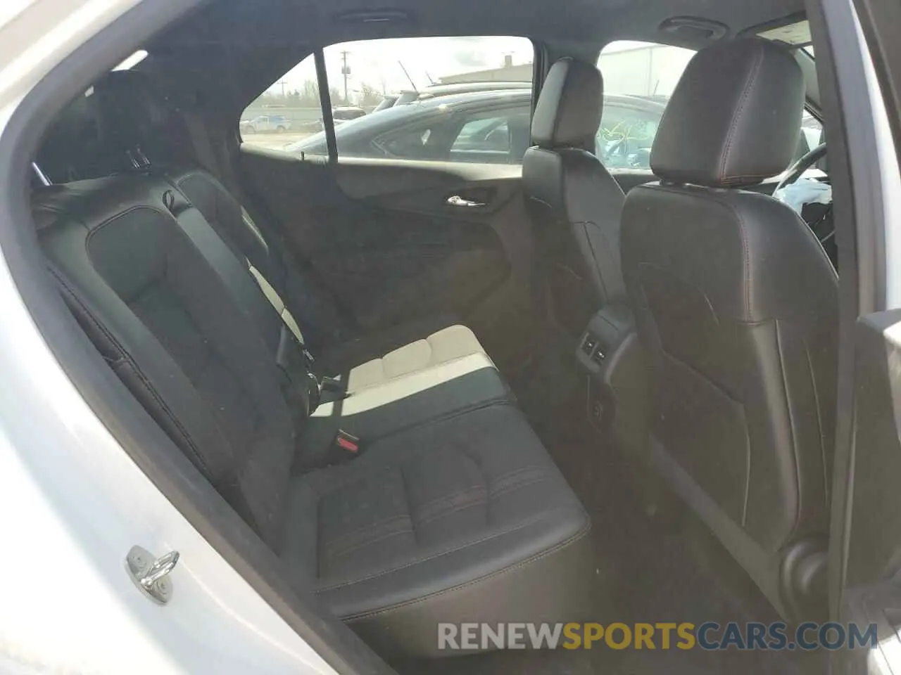 11 Фотография поврежденного автомобиля 3GNAXWEG9PL271541 CHEVROLET EQUINOX 2023