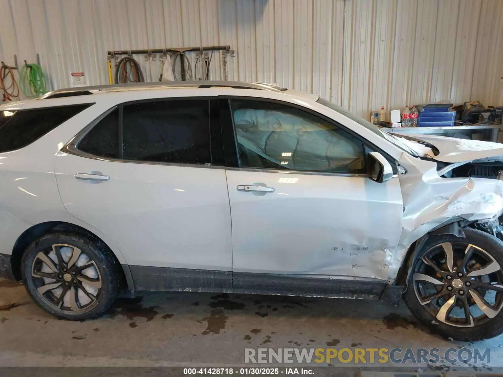 14 Фотография поврежденного автомобиля 3GNAXXEG4PL130561 CHEVROLET EQUINOX 2023
