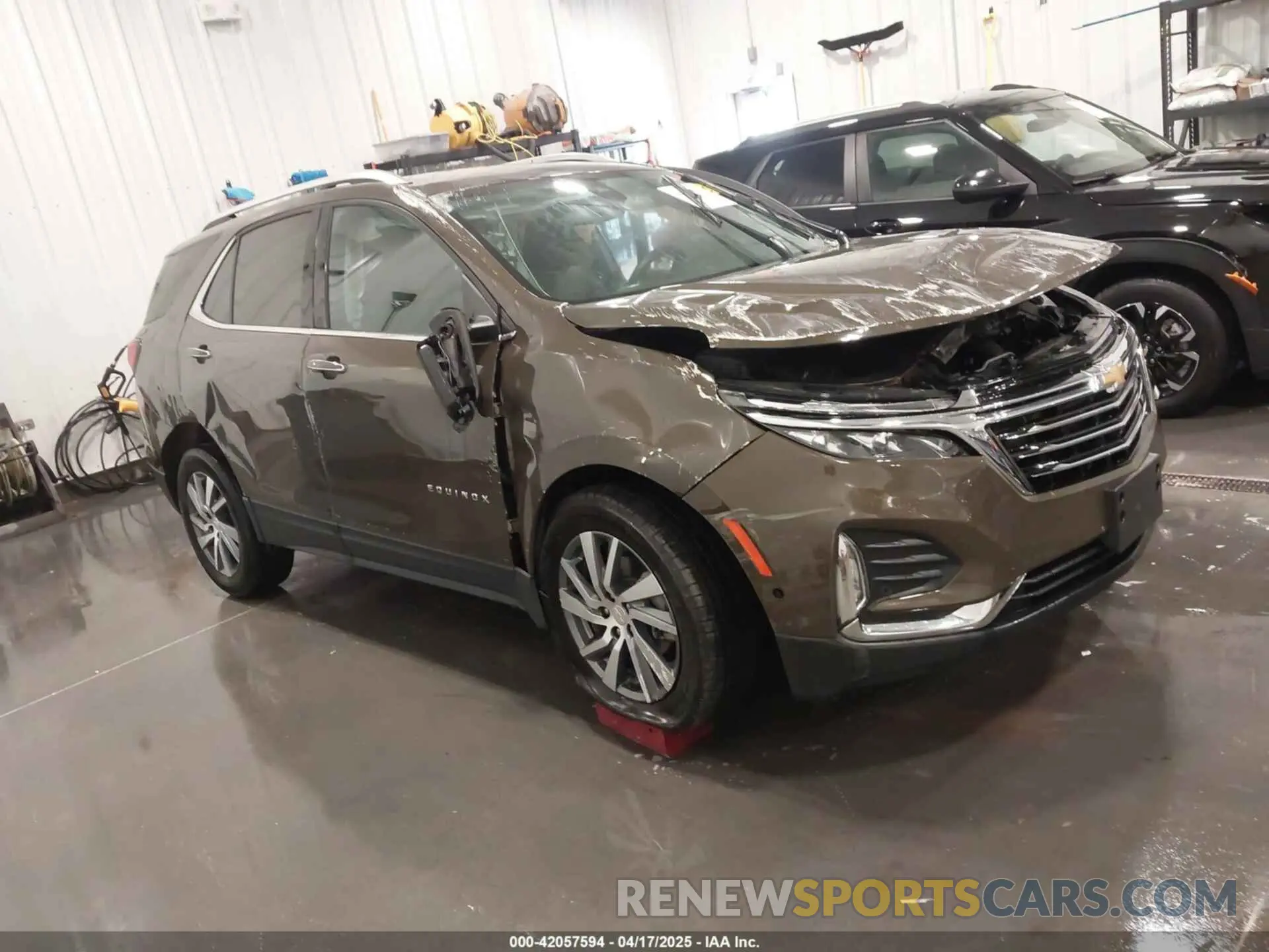 1 Фотография поврежденного автомобиля 3GNAXXEGXPL239686 CHEVROLET EQUINOX 2023