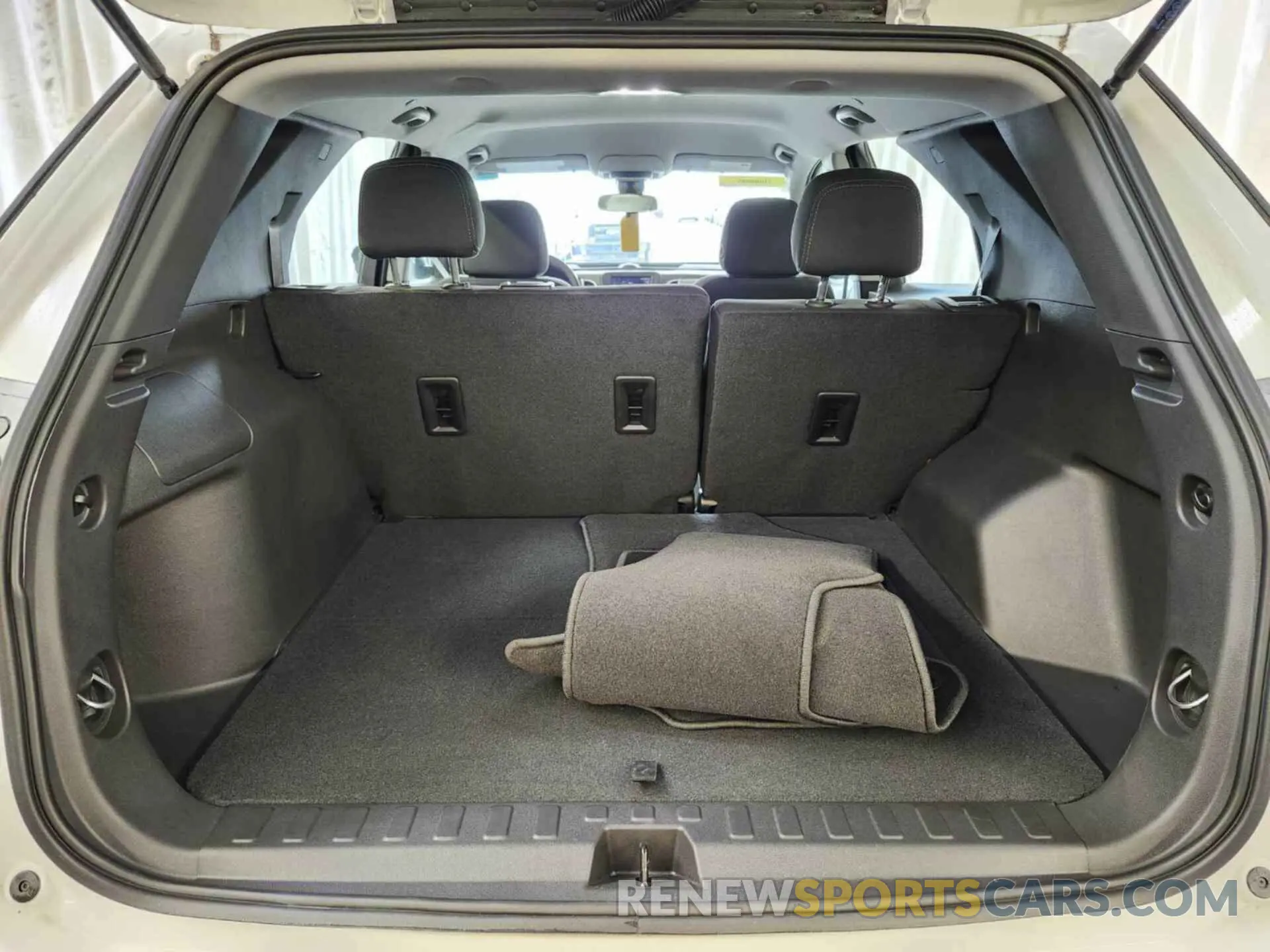 14 Photograph of a damaged car 3GNAX5EG0RL261624 CHEVROLET EQUINOX 2024