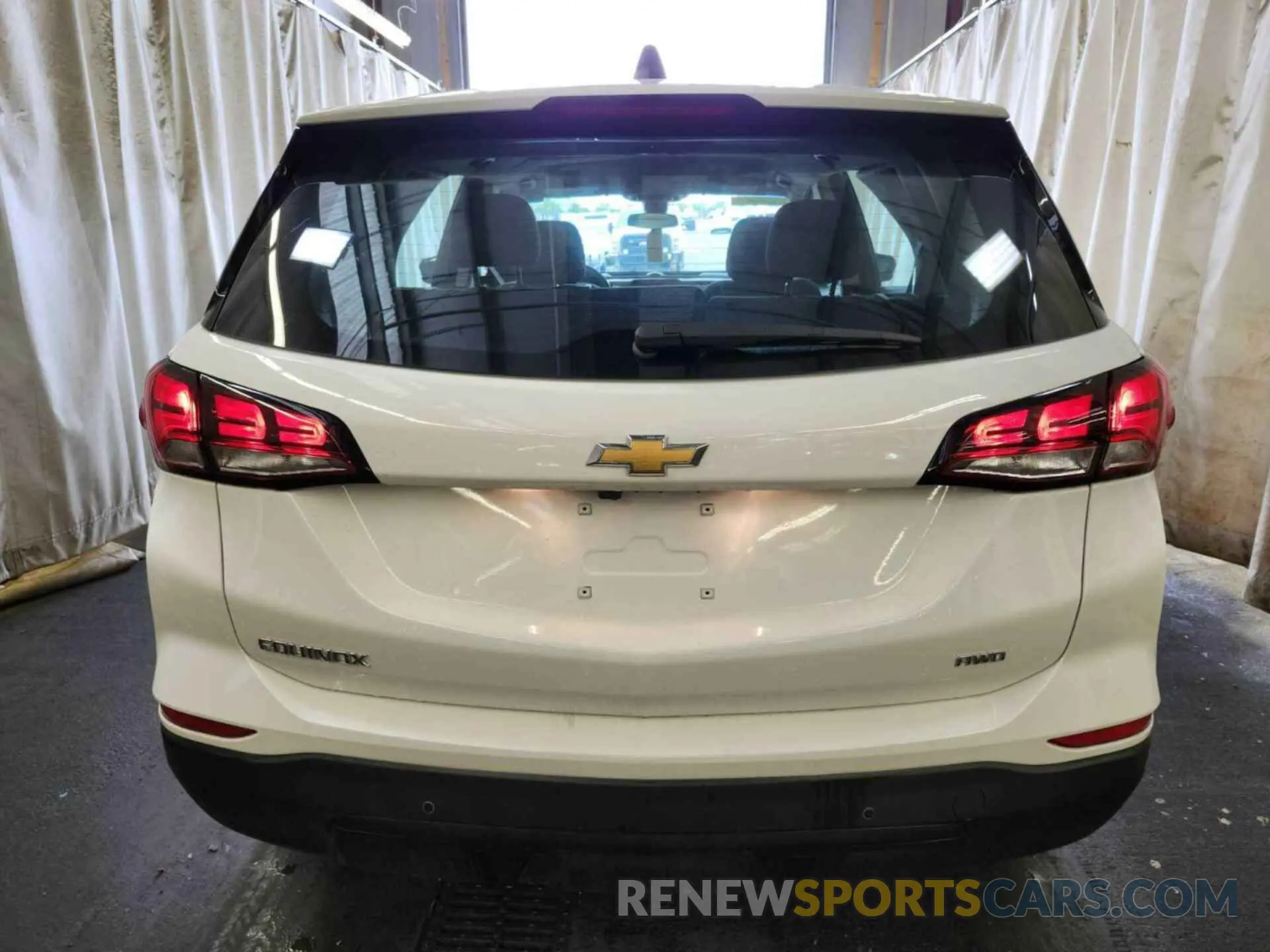 15 Photograph of a damaged car 3GNAX5EG0RL261624 CHEVROLET EQUINOX 2024
