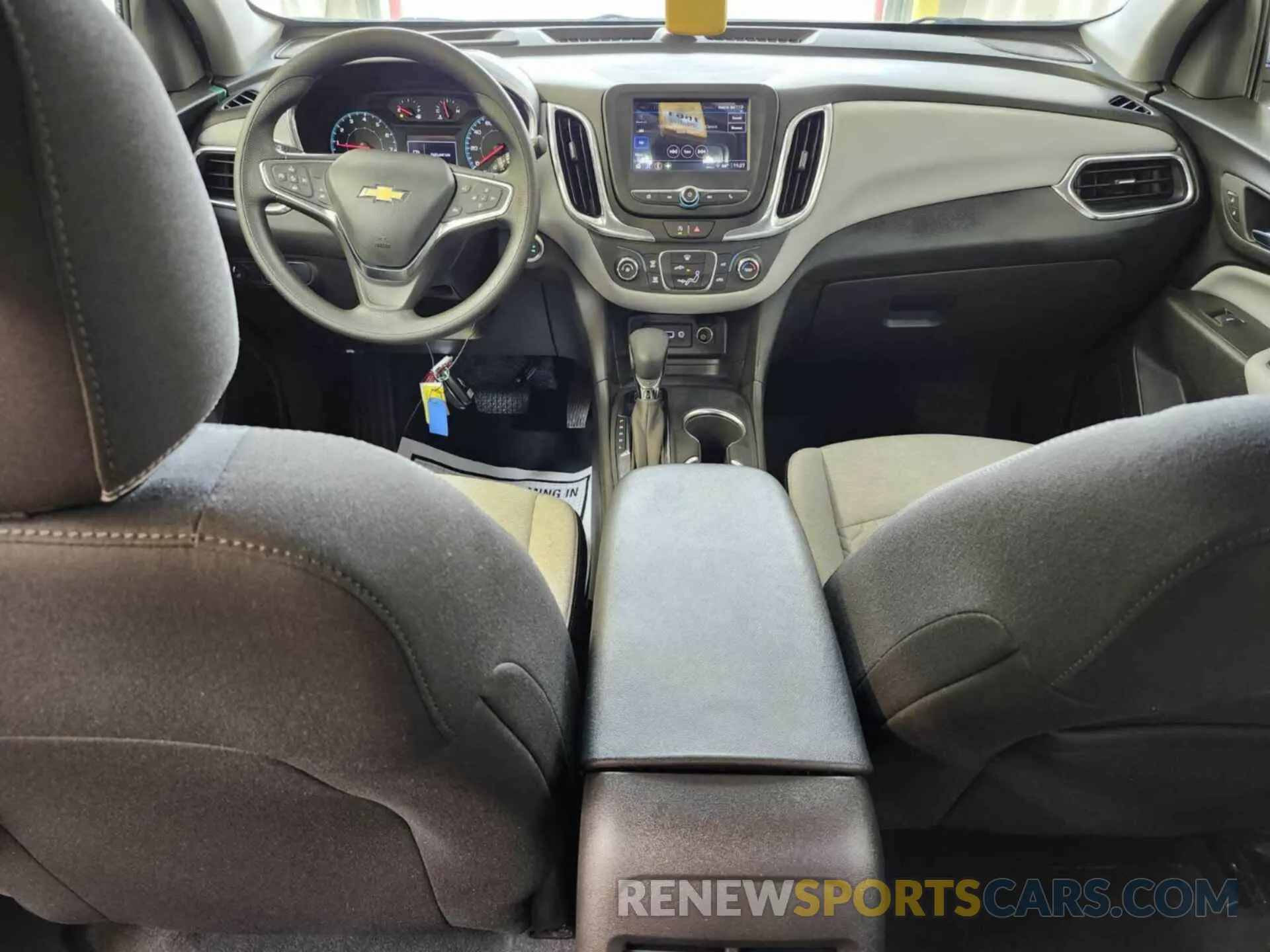 8 Photograph of a damaged car 3GNAX5EG0RL261624 CHEVROLET EQUINOX 2024