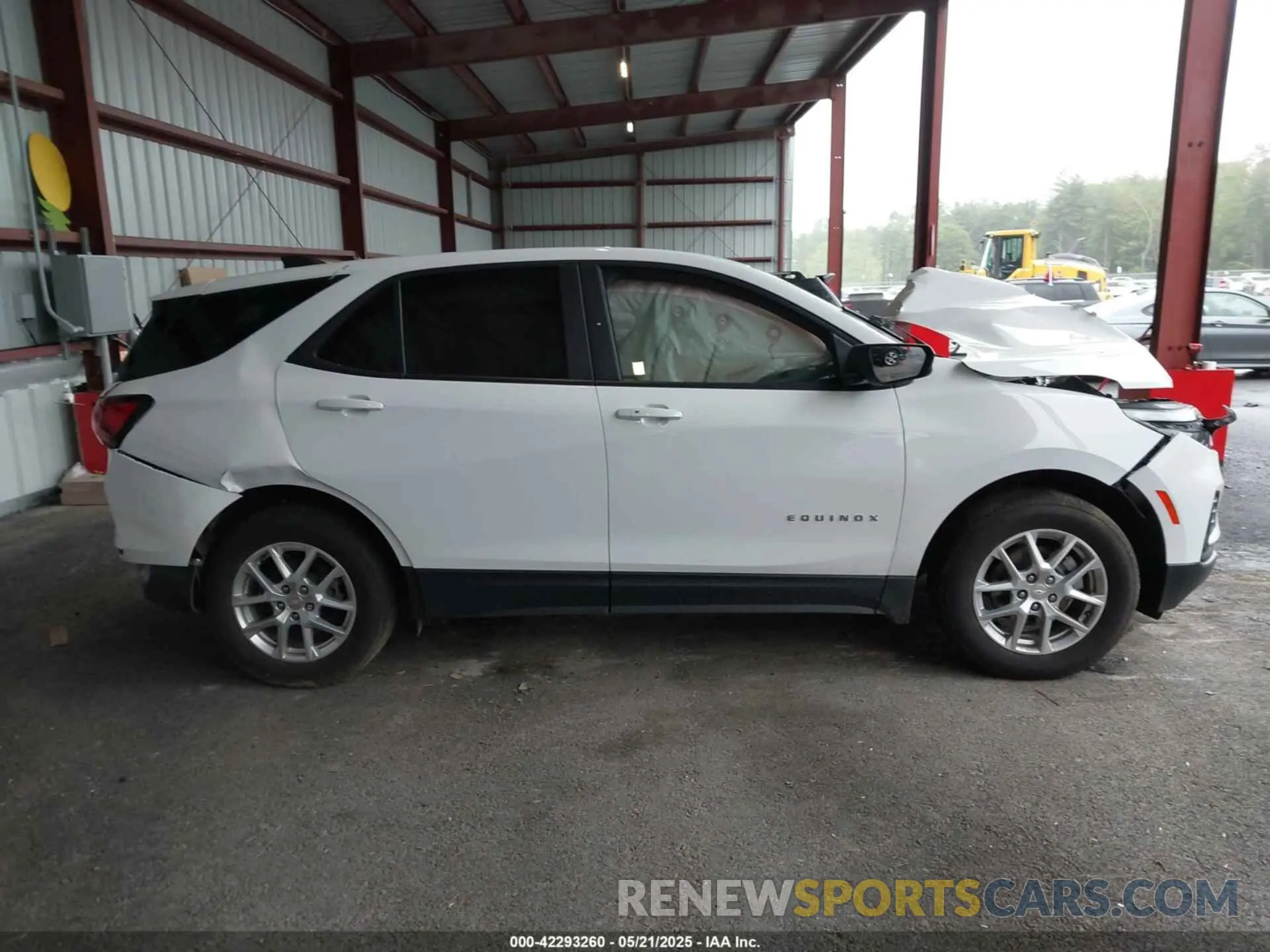 13 Photograph of a damaged car 3GNAX5EG1RL303895 CHEVROLET EQUINOX 2024