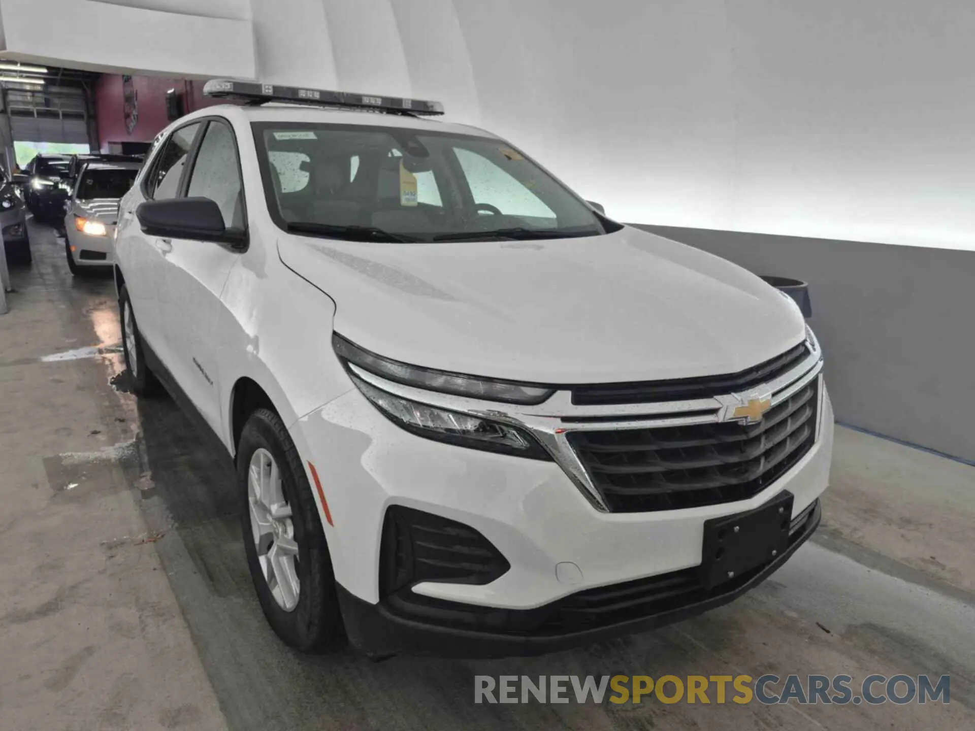 2 Фотография поврежденного автомобиля 3GNAXFEG0RL259037 CHEVROLET EQUINOX 2024