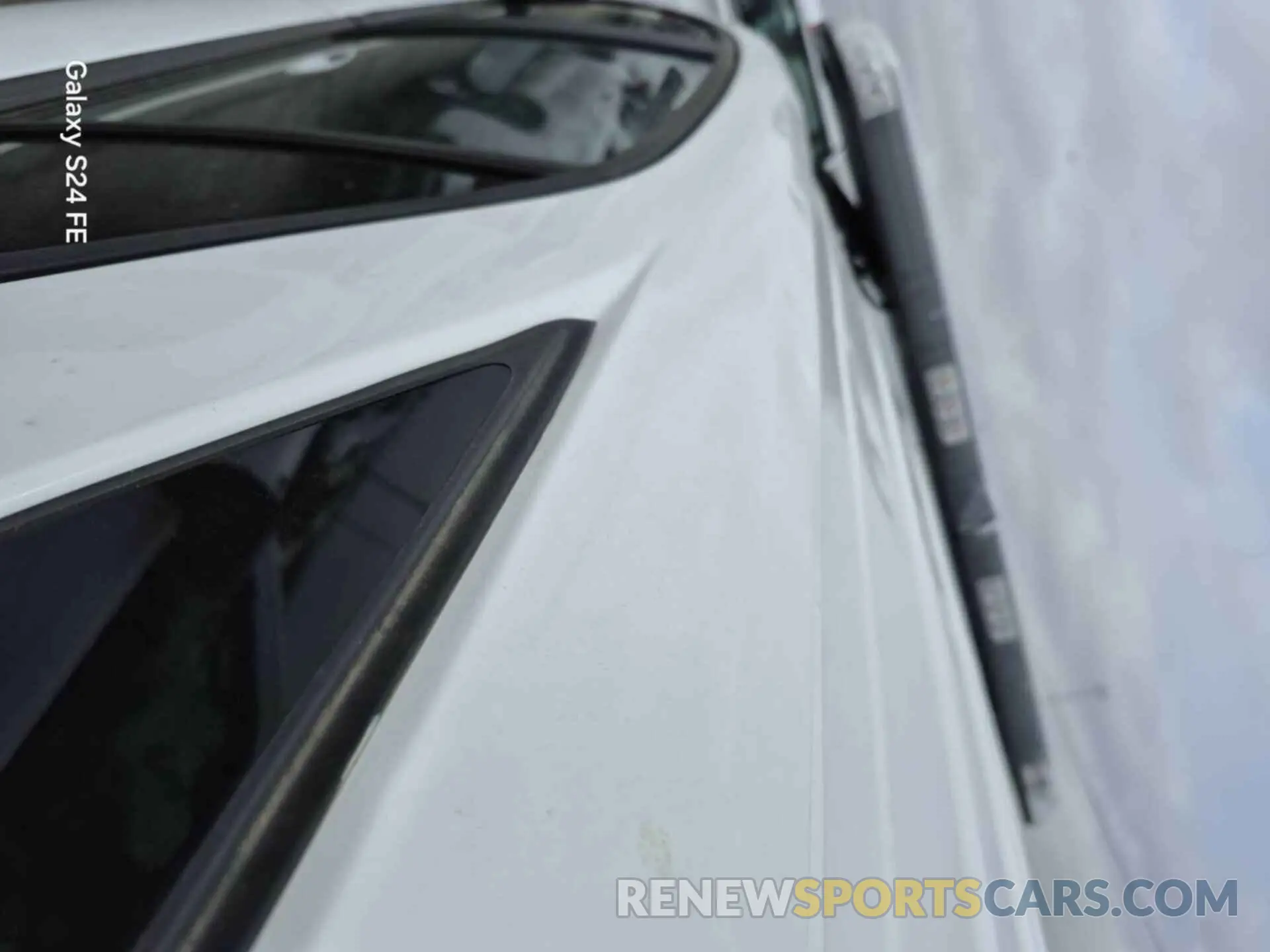 28 Фотография поврежденного автомобиля 3GNAXFEG0RL259037 CHEVROLET EQUINOX 2024