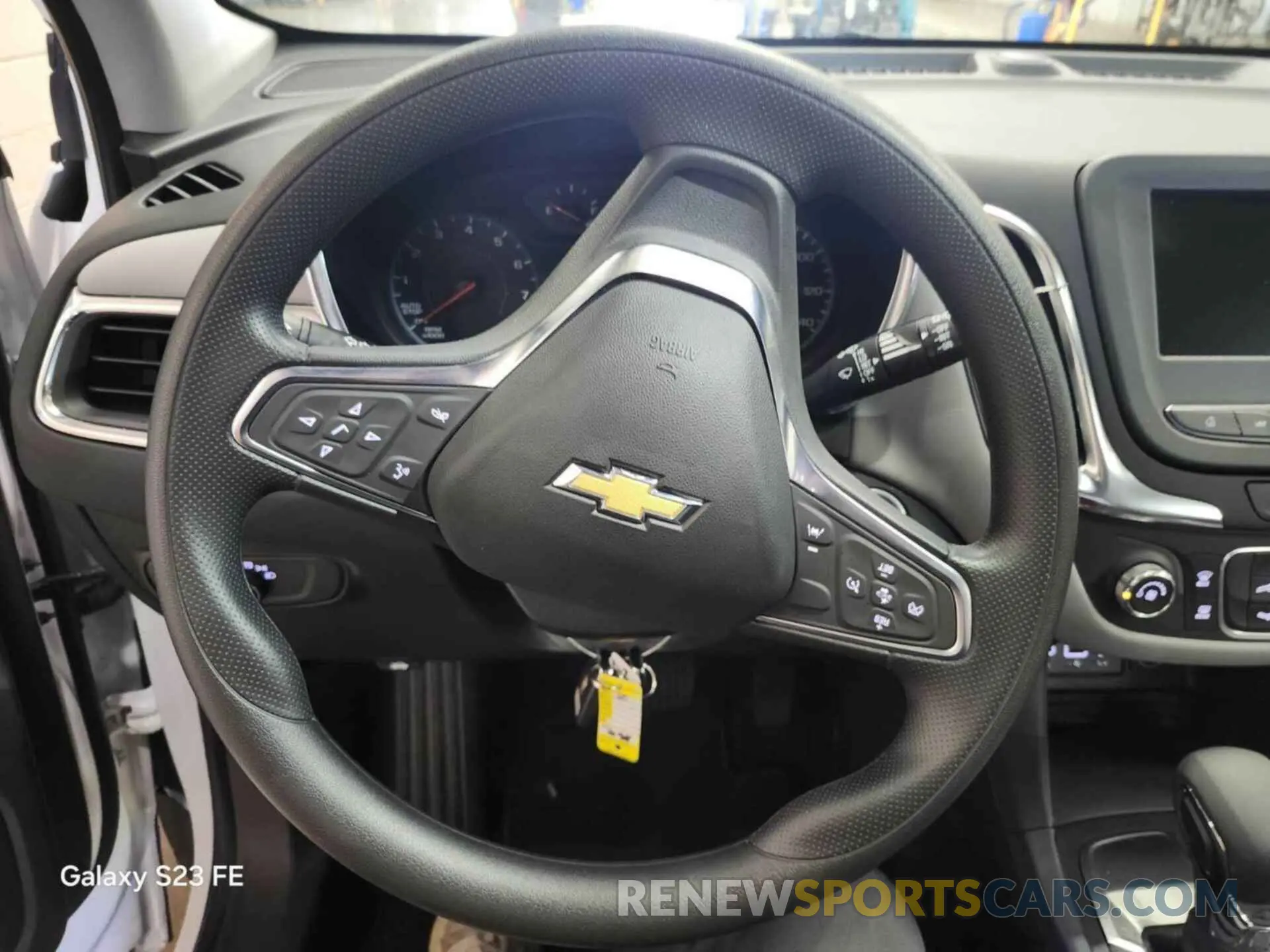 21 Фотография поврежденного автомобиля 3GNAXFEG1RL259144 CHEVROLET EQUINOX 2024