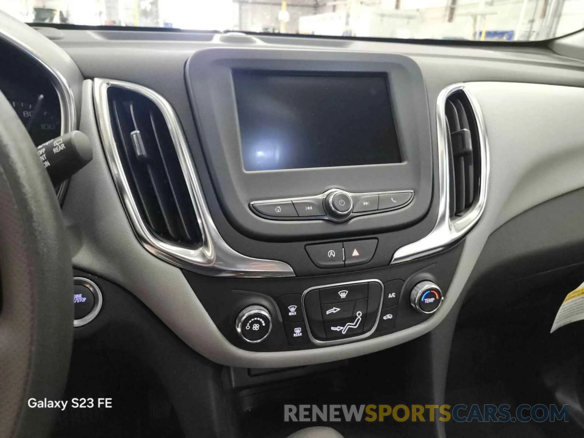 28 Фотография поврежденного автомобиля 3GNAXFEG1RL259144 CHEVROLET EQUINOX 2024