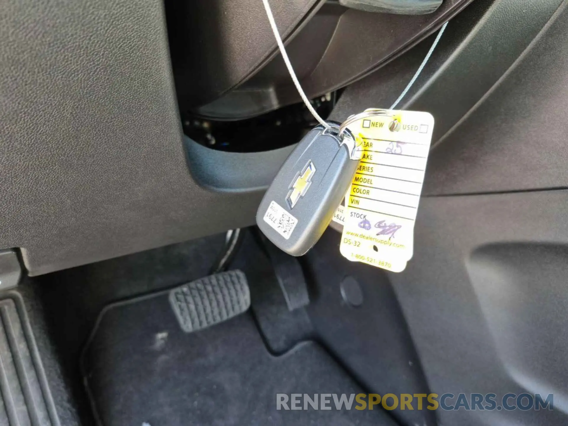 8 Фотография поврежденного автомобиля 3GNAXFEG1RL259144 CHEVROLET EQUINOX 2024