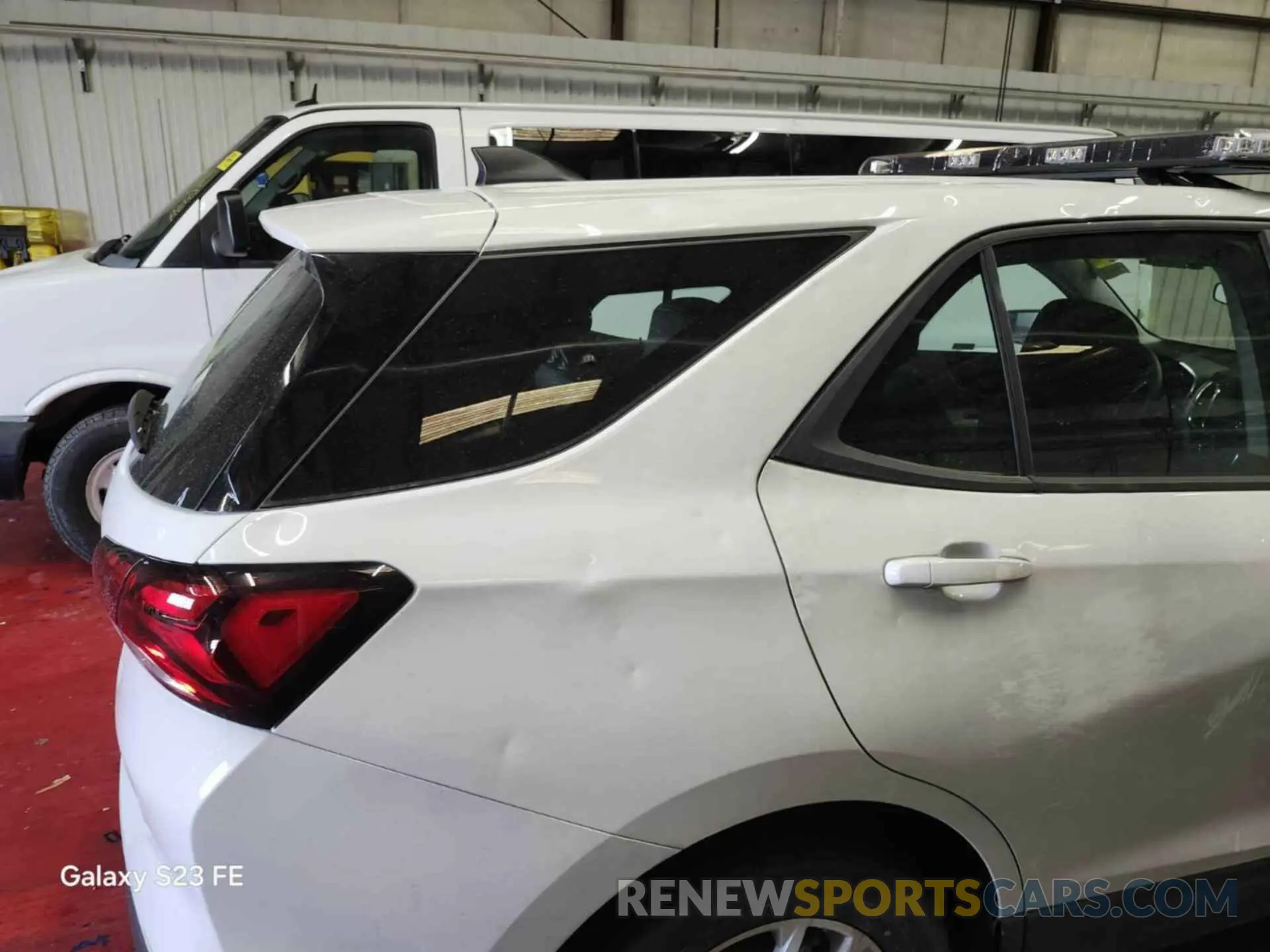 2 Фотография поврежденного автомобиля 3GNAXFEG5RL259230 CHEVROLET EQUINOX 2024