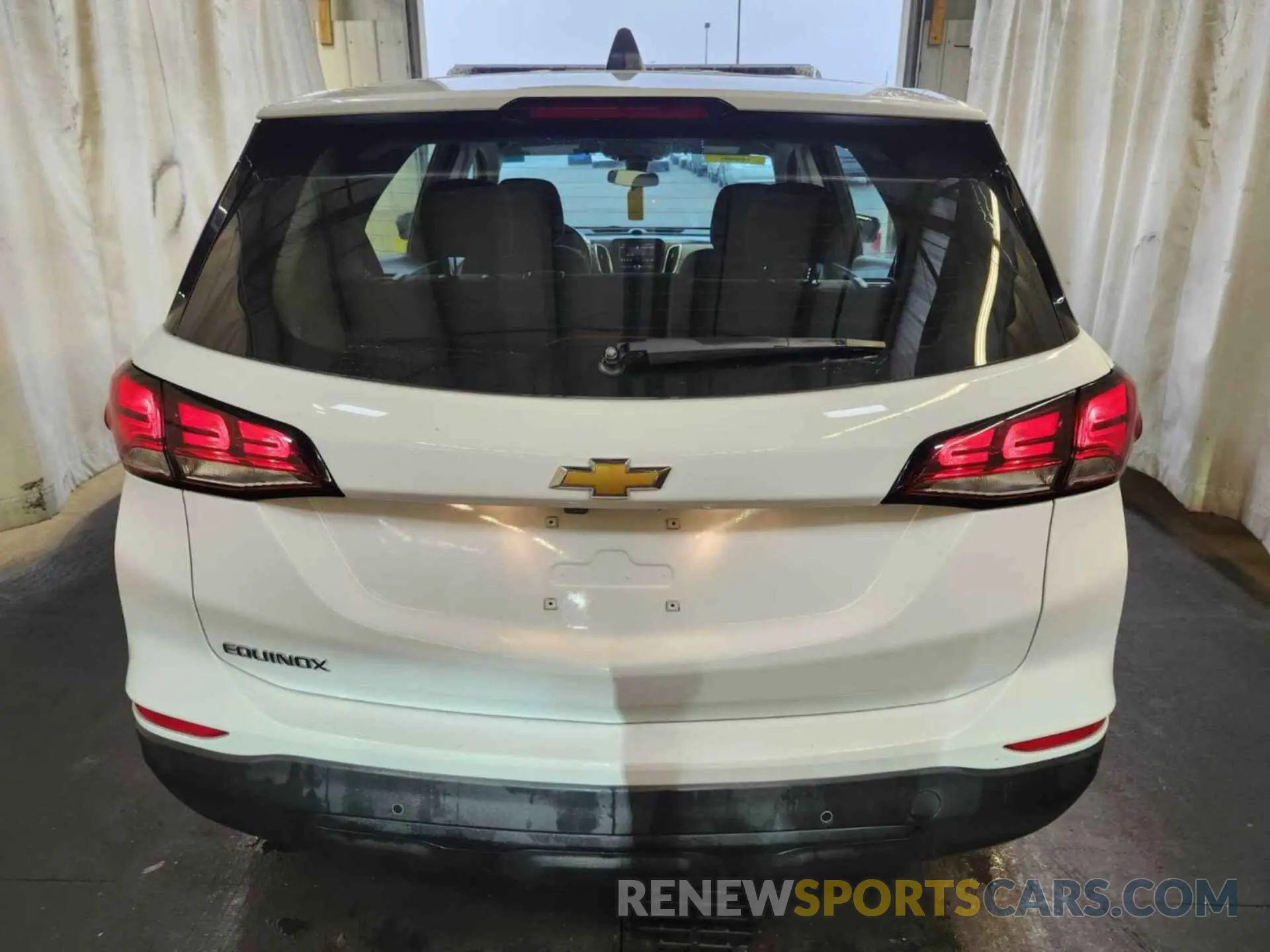 5 Photograph of a damaged car 3GNAXFEG8RL259142 CHEVROLET EQUINOX 2024