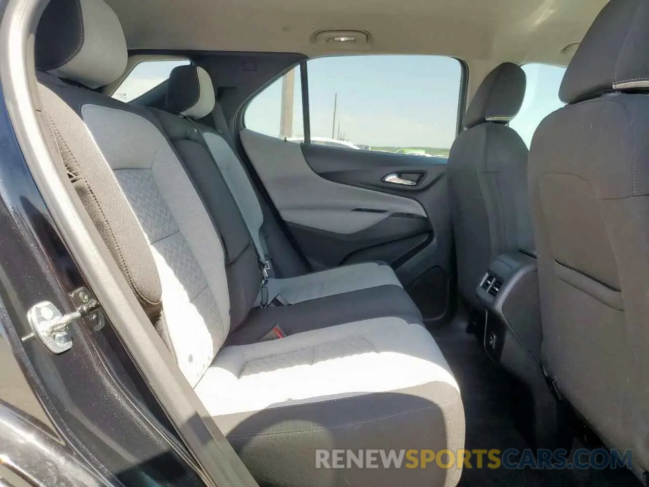 11 Фотография поврежденного автомобиля 3GNAXHEG0RL183721 CHEVROLET EQUINOX 2024