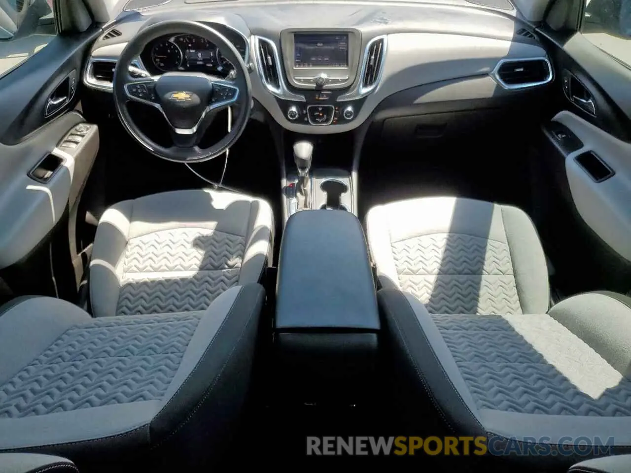 8 Фотография поврежденного автомобиля 3GNAXHEG0RL183721 CHEVROLET EQUINOX 2024