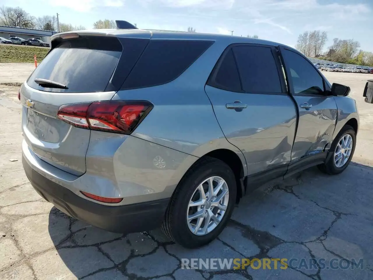 3 Фотография поврежденного автомобиля 3GNAXHEG1RL375309 CHEVROLET EQUINOX 2024