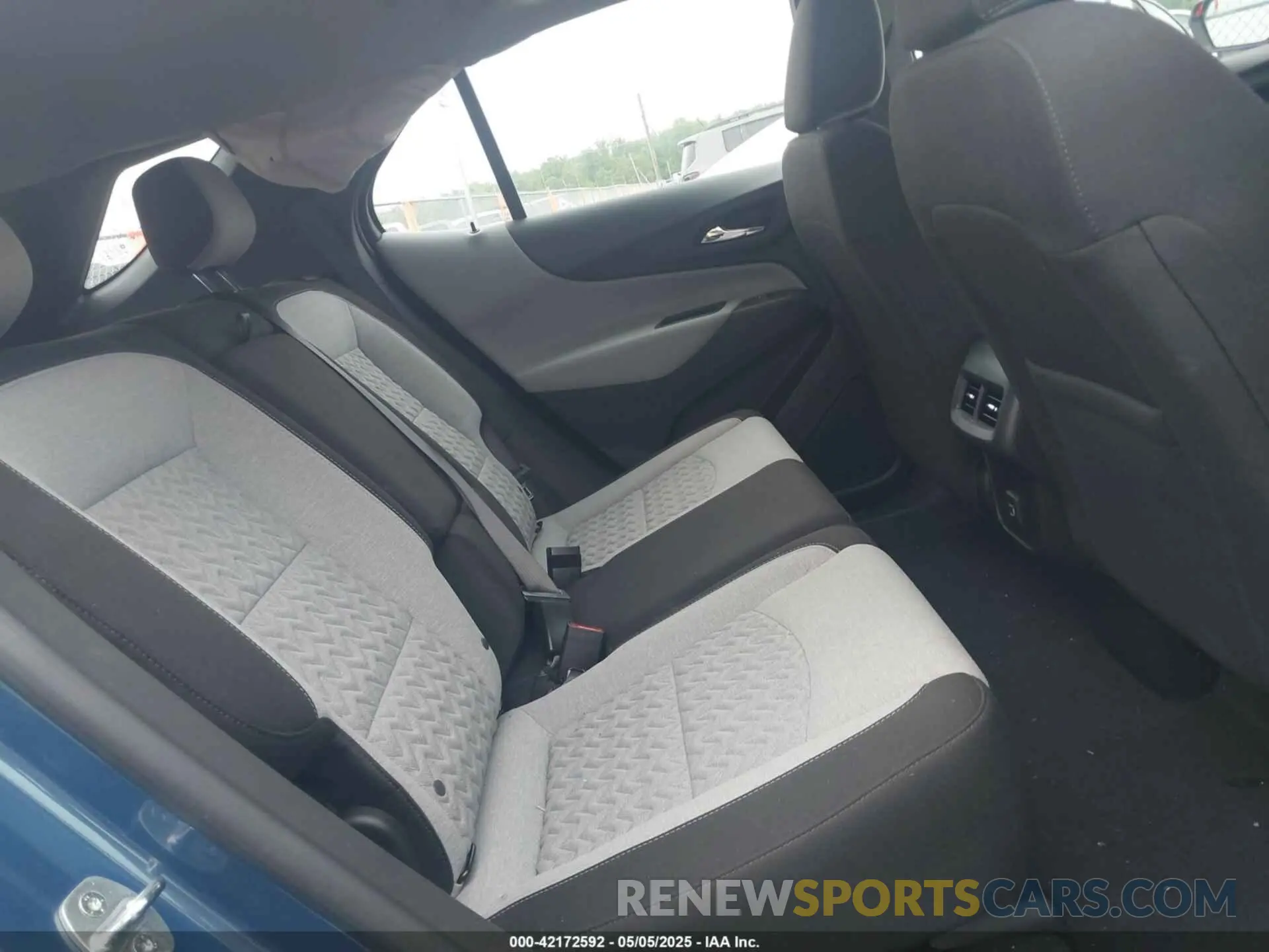 8 Photograph of a damaged car 3GNAXHEG3RL131421 CHEVROLET EQUINOX 2024