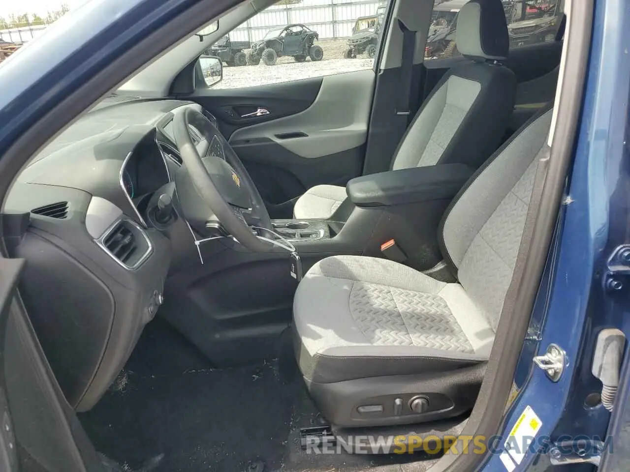 7 Фотография поврежденного автомобиля 3GNAXHEG6RL251049 CHEVROLET EQUINOX 2024