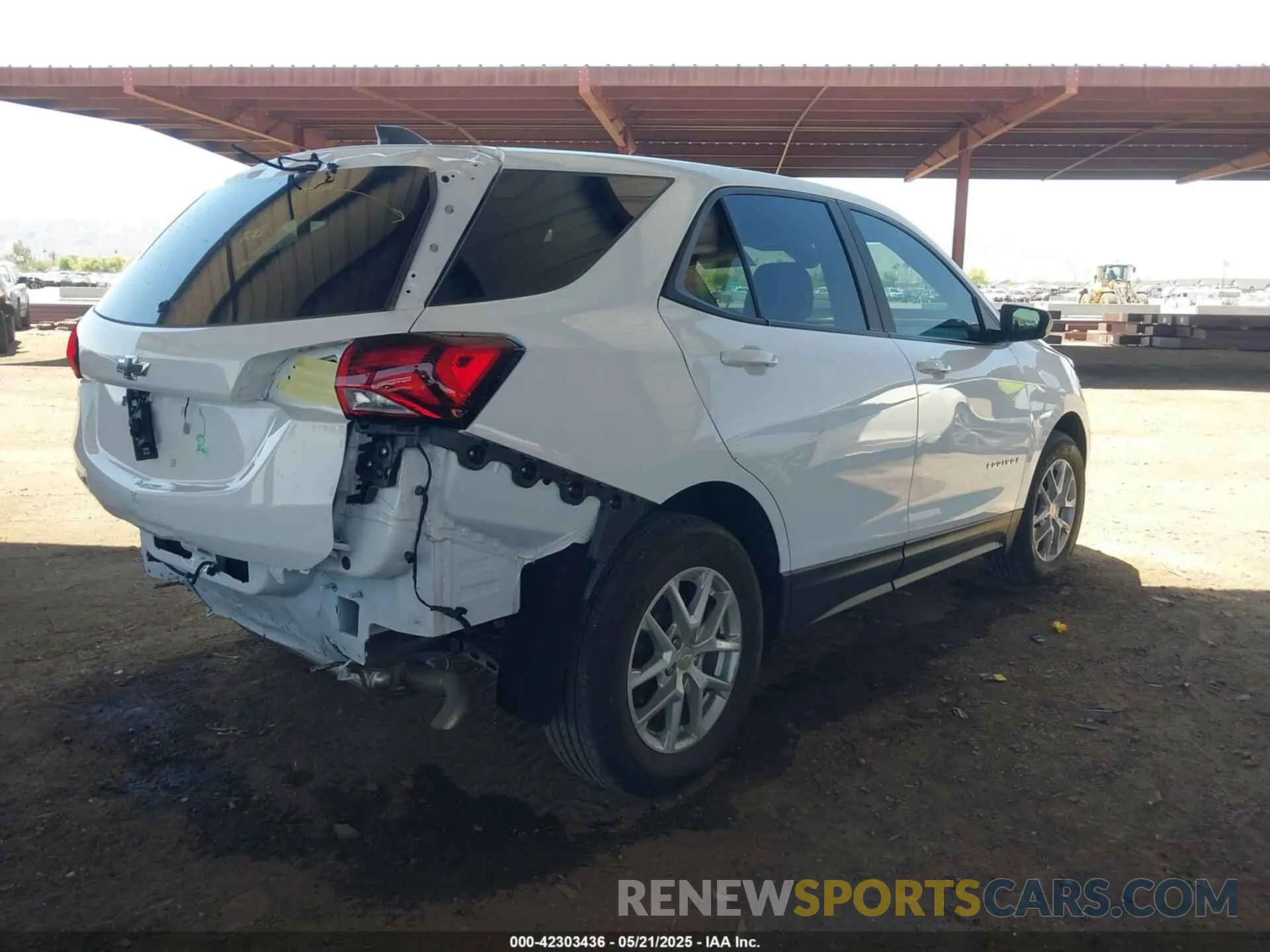 4 Photograph of a damaged car 3GNAXHEG7RL140784 CHEVROLET EQUINOX 2024