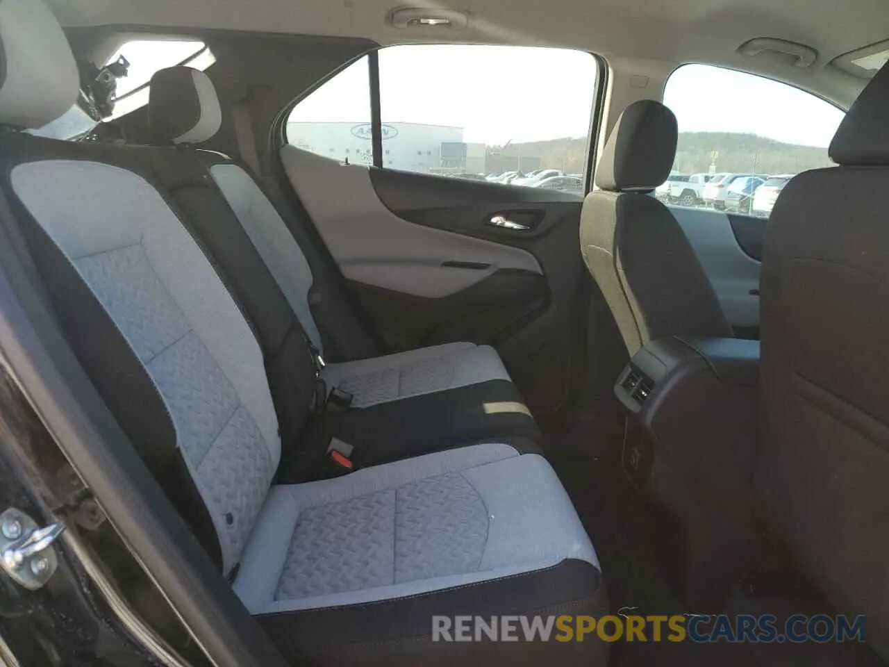 11 Фотография поврежденного автомобиля 3GNAXHEG8RL320243 CHEVROLET EQUINOX 2024