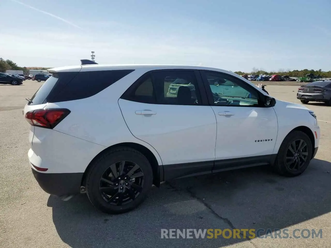 3 Фотография поврежденного автомобиля 3GNAXHEG8RL368938 CHEVROLET EQUINOX 2024