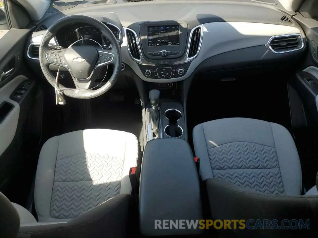 8 Фотография поврежденного автомобиля 3GNAXHEG8RL368938 CHEVROLET EQUINOX 2024
