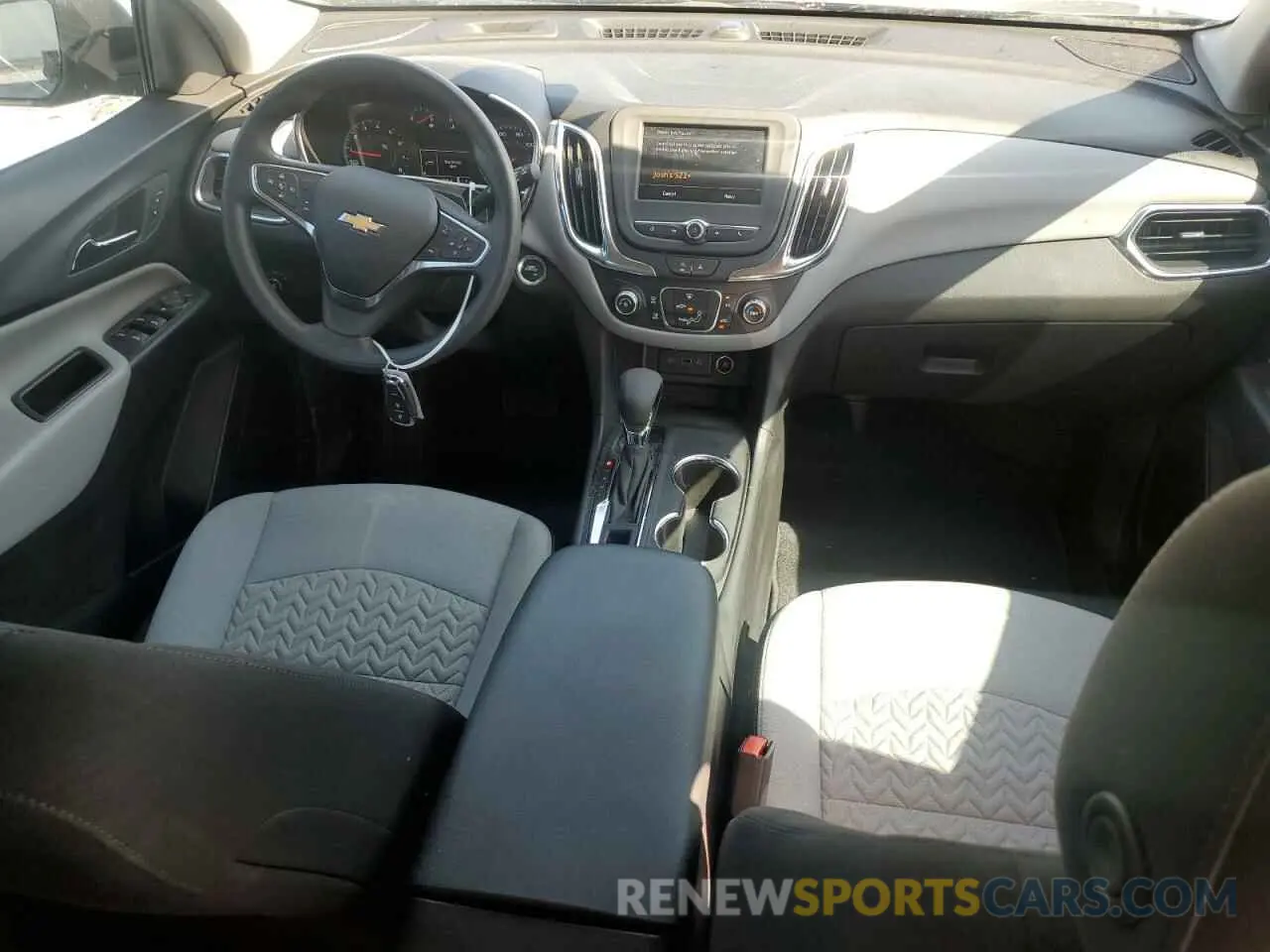 8 Photograph of a damaged car 3GNAXHEG9RL230826 CHEVROLET EQUINOX 2024