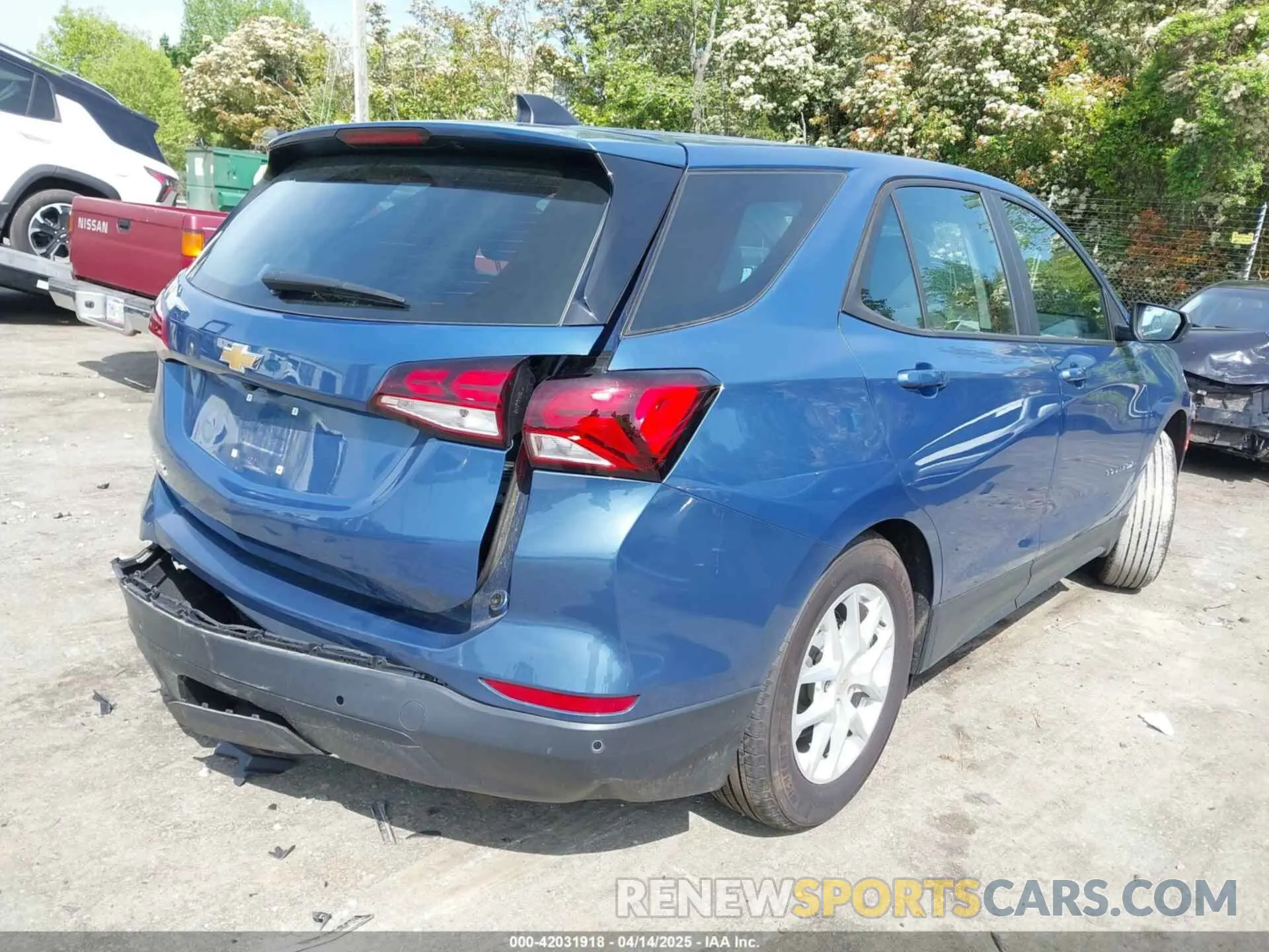 4 Photograph of a damaged car 3GNAXHEG9RL361156 CHEVROLET EQUINOX 2024