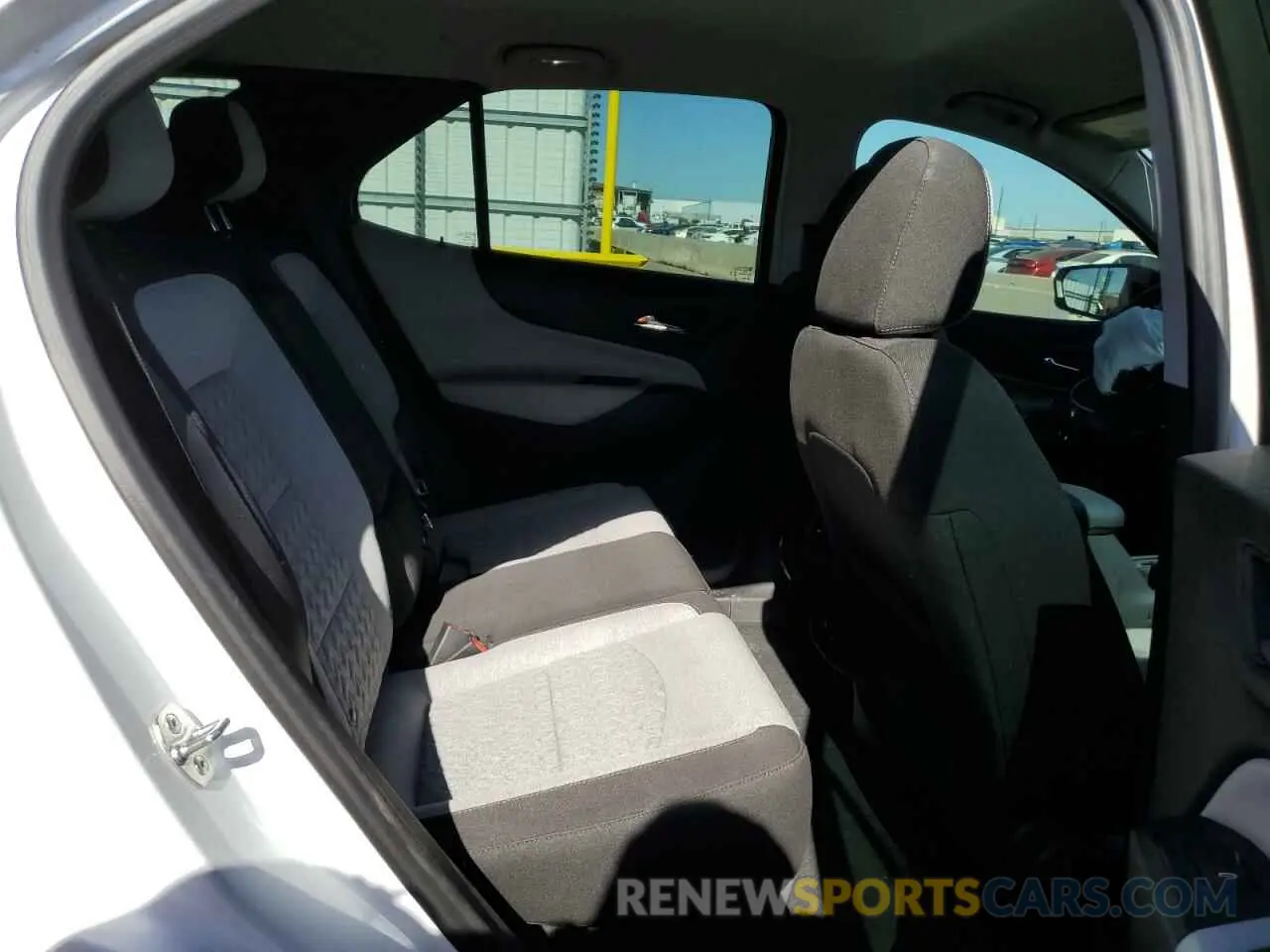 10 Фотография поврежденного автомобиля 3GNAXHEGXRL201299 CHEVROLET EQUINOX 2024