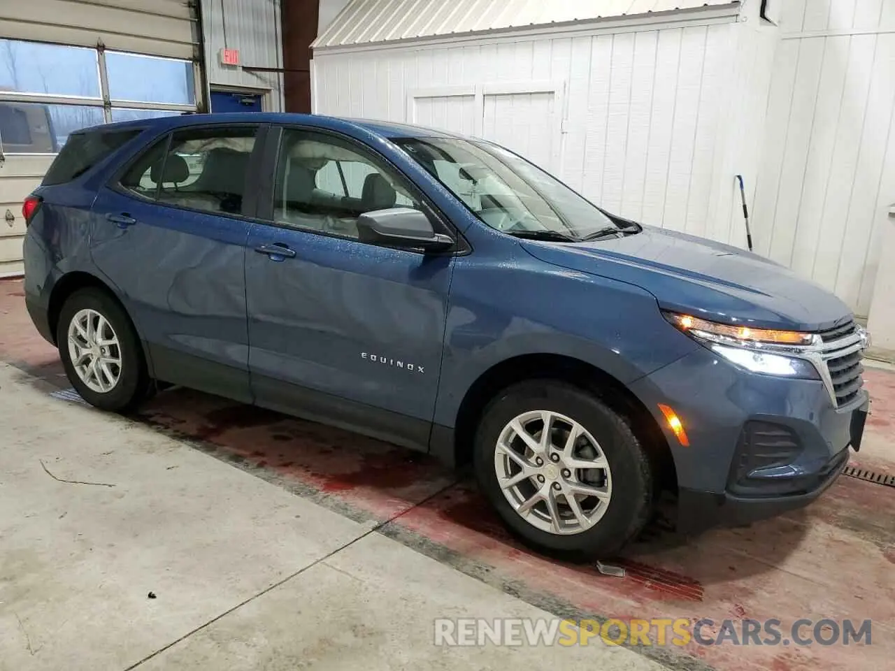 4 Photograph of a damaged car 3GNAXHEGXRL316615 CHEVROLET EQUINOX 2024