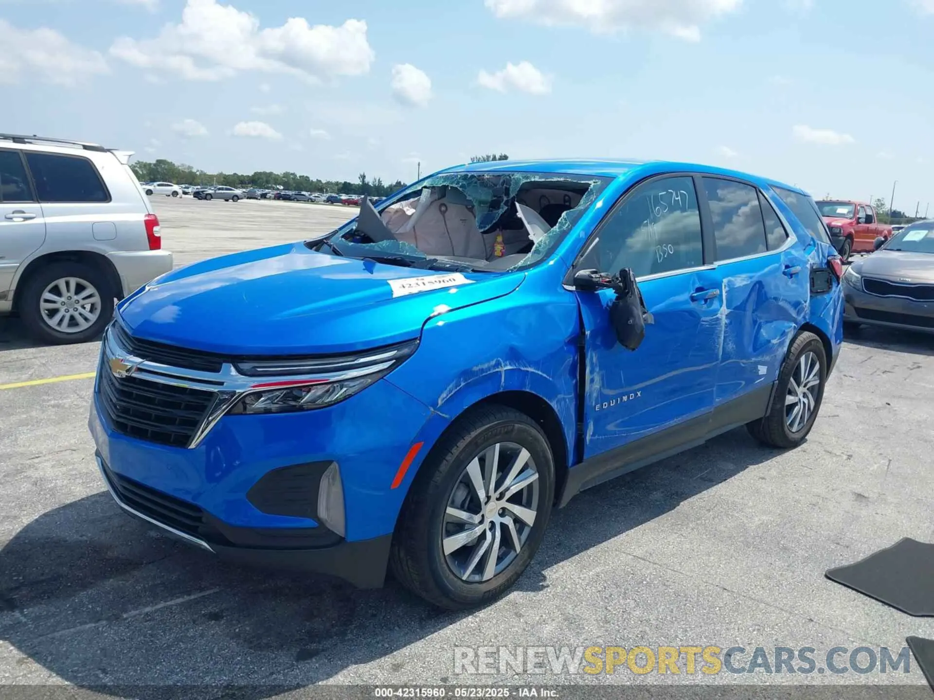 2 Photograph of a damaged car 3GNAXKEG1RS165747 CHEVROLET EQUINOX 2024