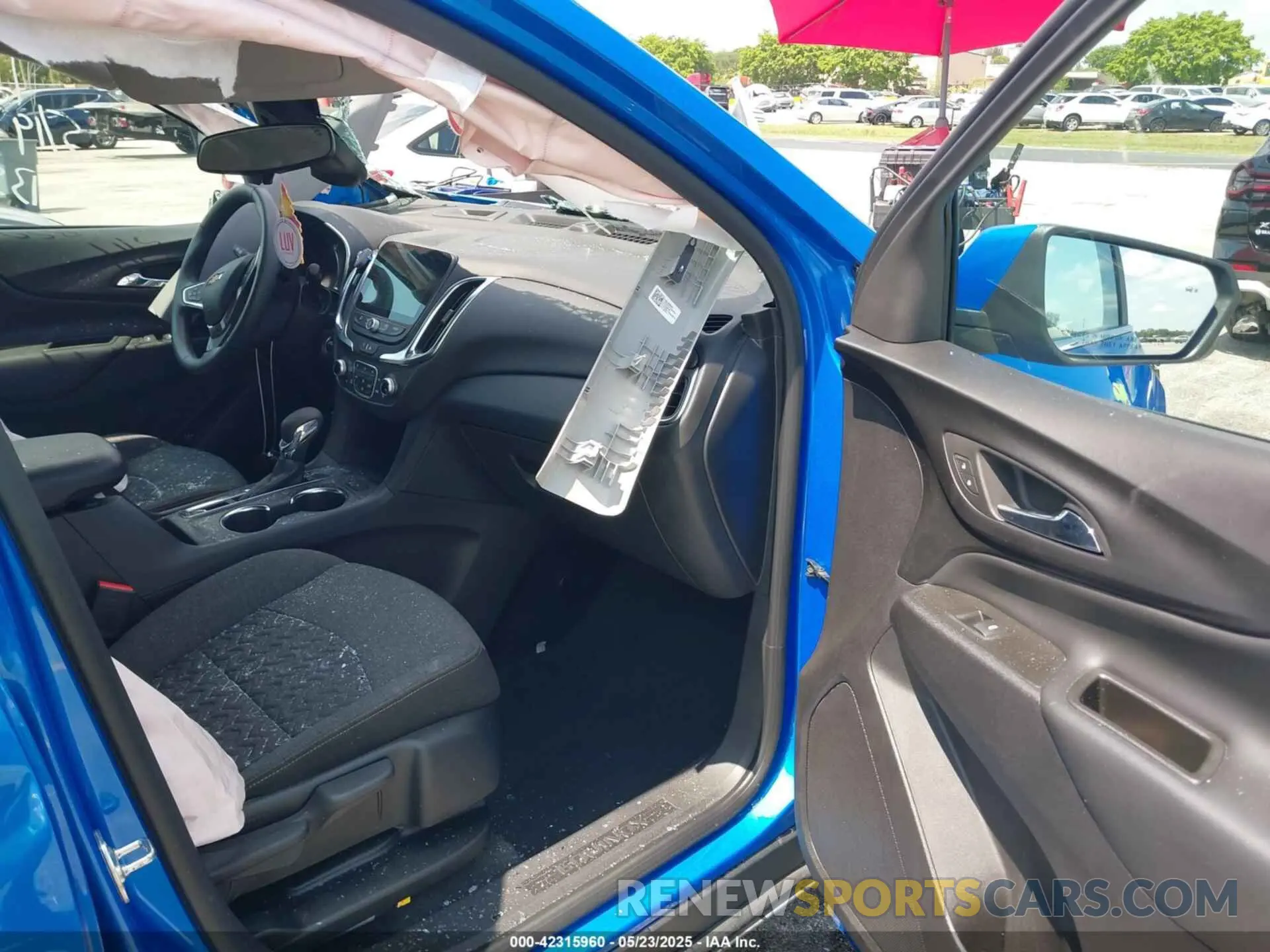 5 Photograph of a damaged car 3GNAXKEG1RS165747 CHEVROLET EQUINOX 2024