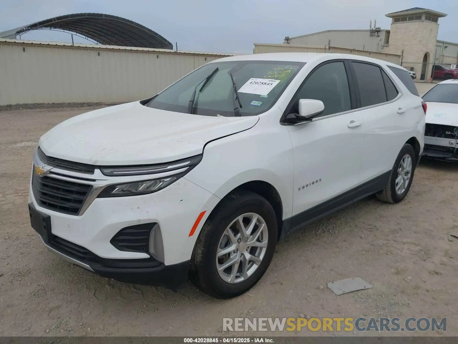2 Photograph of a damaged car 3GNAXKEG1RS245937 CHEVROLET EQUINOX 2024