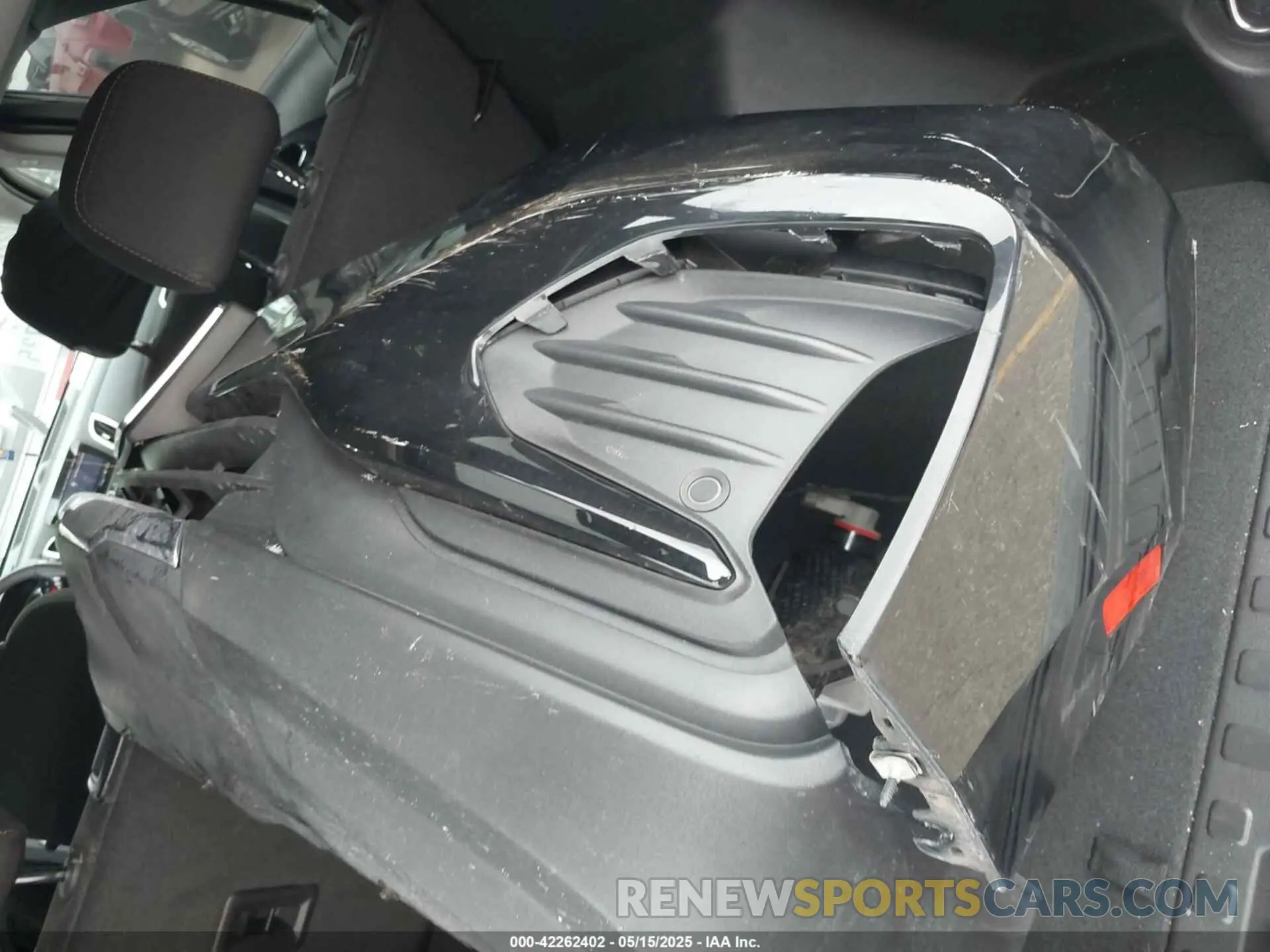 12 Photograph of a damaged car 3GNAXKEG2RL201813 CHEVROLET EQUINOX 2024