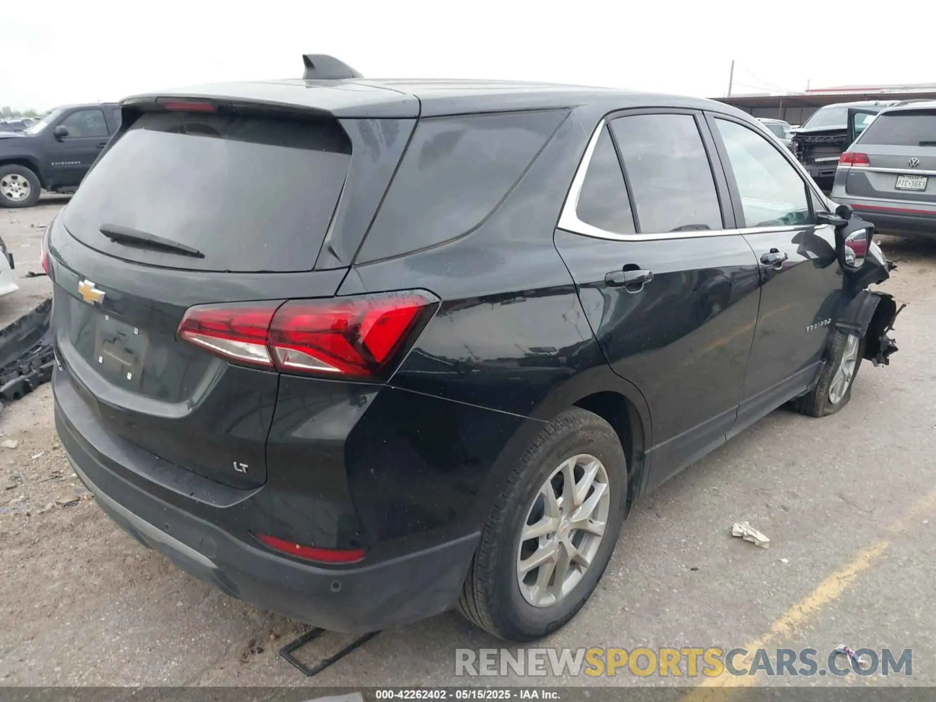 4 Photograph of a damaged car 3GNAXKEG2RL201813 CHEVROLET EQUINOX 2024