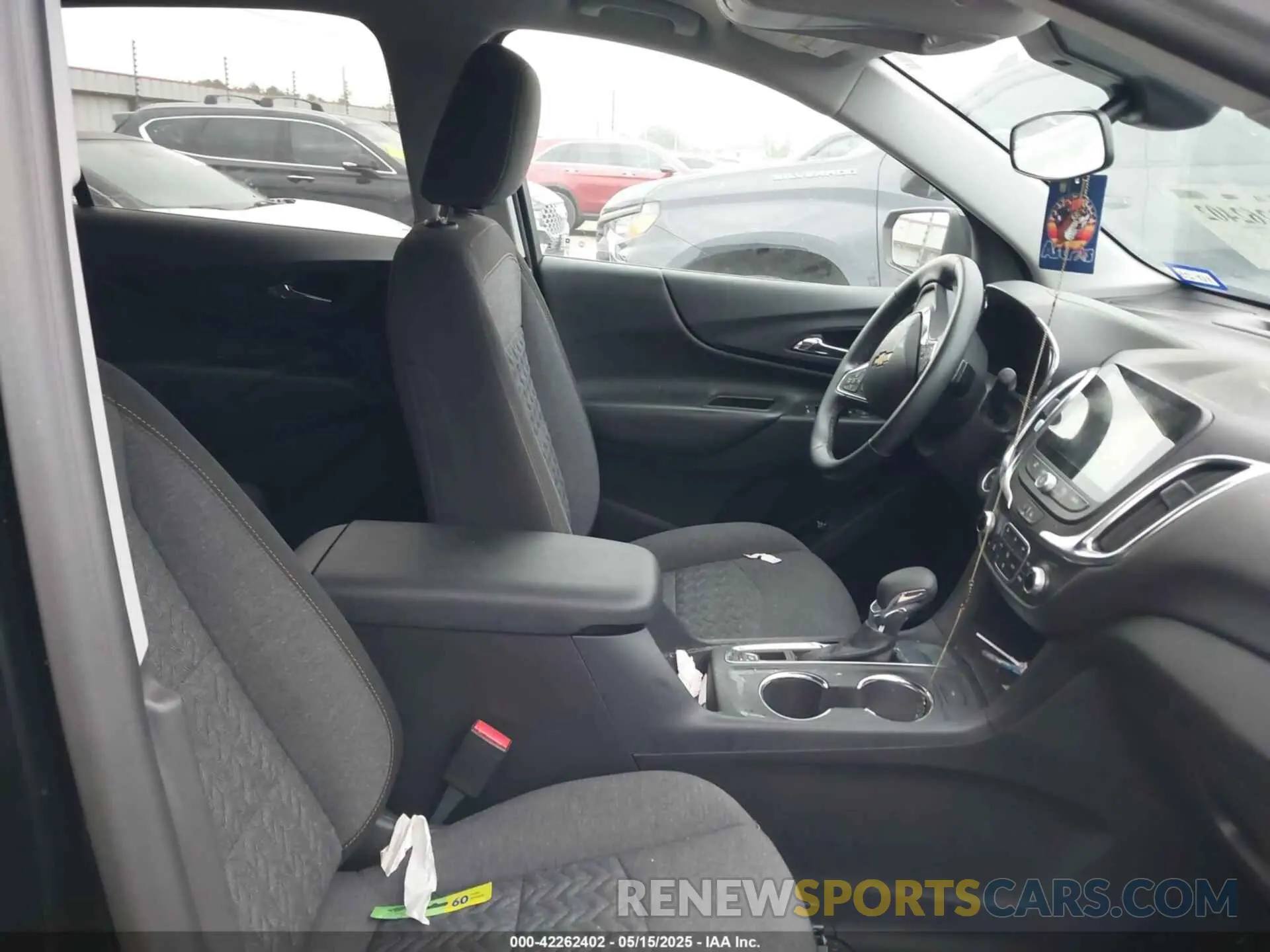 5 Photograph of a damaged car 3GNAXKEG2RL201813 CHEVROLET EQUINOX 2024