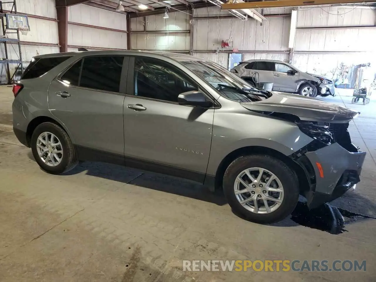 4 Photograph of a damaged car 3GNAXKEG2RS131624 CHEVROLET EQUINOX 2024