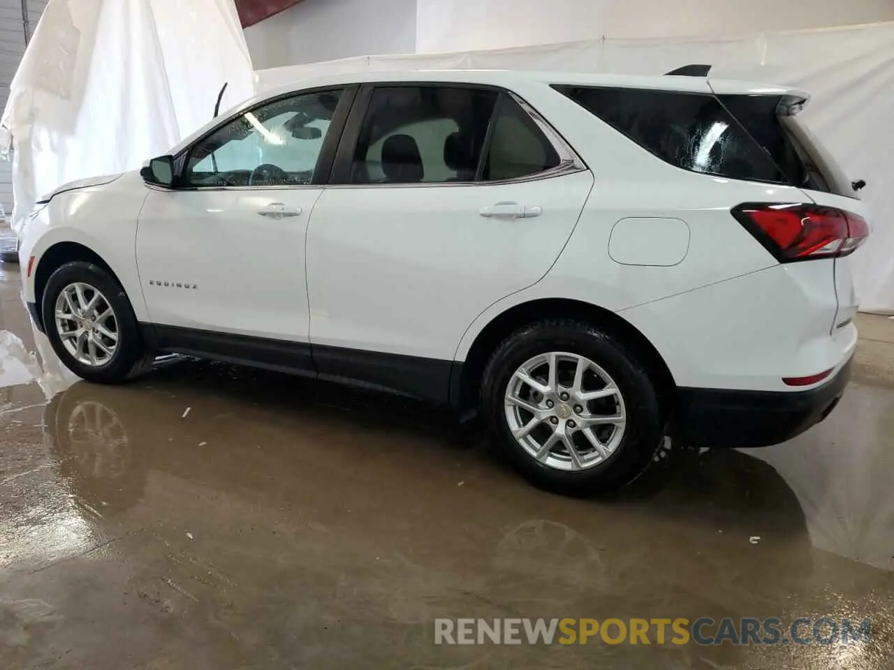 2 Photograph of a damaged car 3GNAXKEG3RL320289 CHEVROLET EQUINOX 2024