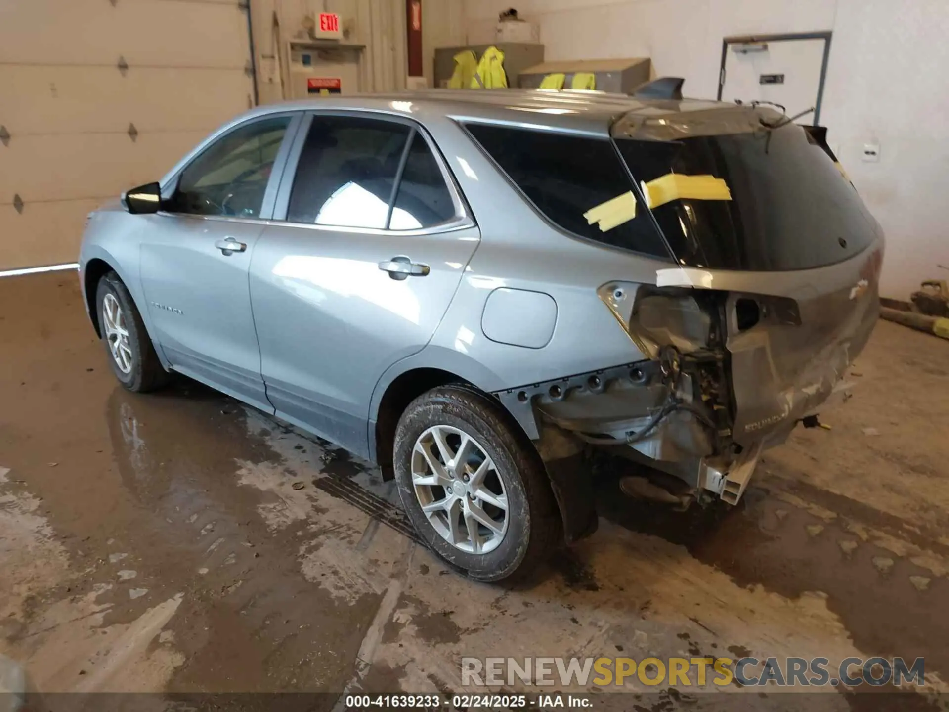 3 Photograph of a damaged car 3GNAXKEG3RL329459 CHEVROLET EQUINOX 2024