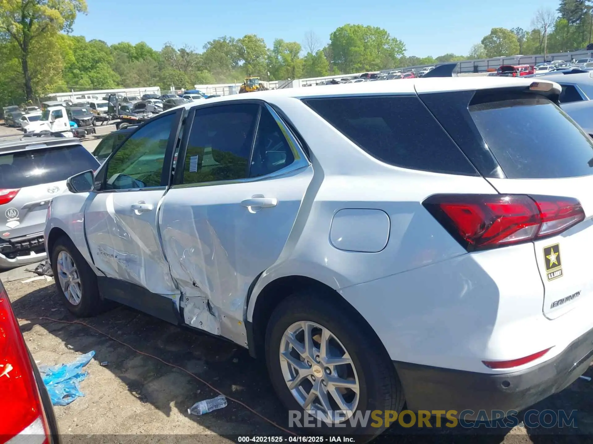 14 Фотография поврежденного автомобиля 3GNAXKEG3RS232431 CHEVROLET EQUINOX 2024