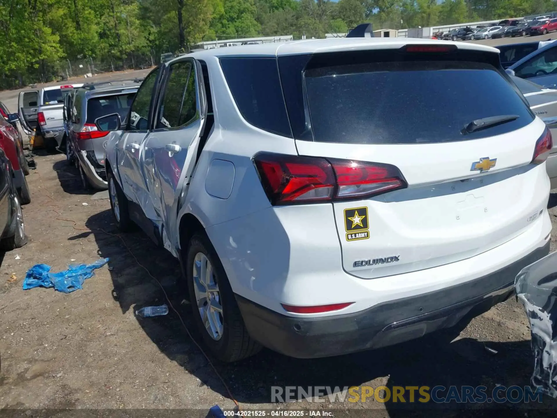 3 Фотография поврежденного автомобиля 3GNAXKEG3RS232431 CHEVROLET EQUINOX 2024