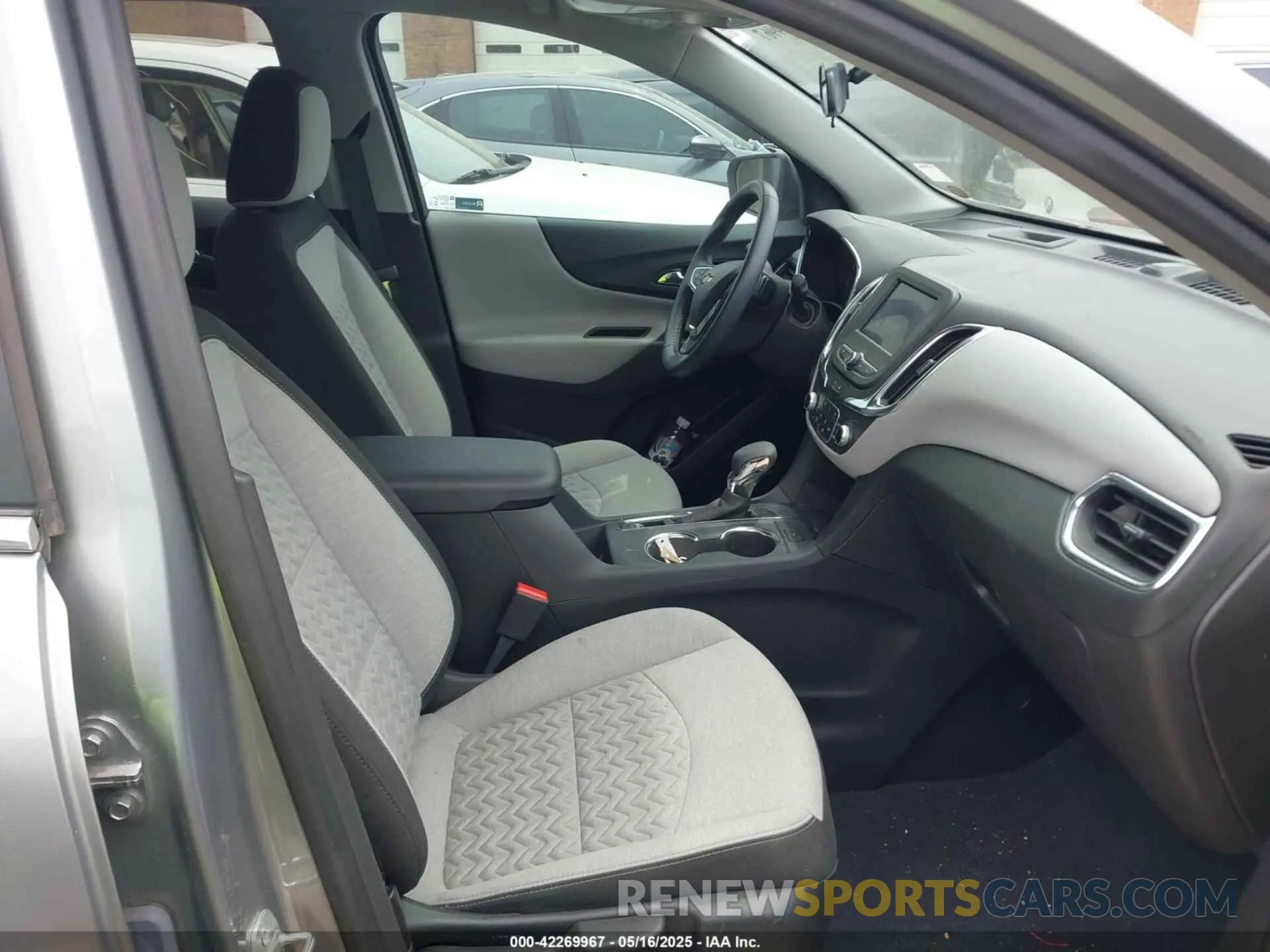 5 Фотография поврежденного автомобиля 3GNAXKEG4RL146409 CHEVROLET EQUINOX 2024