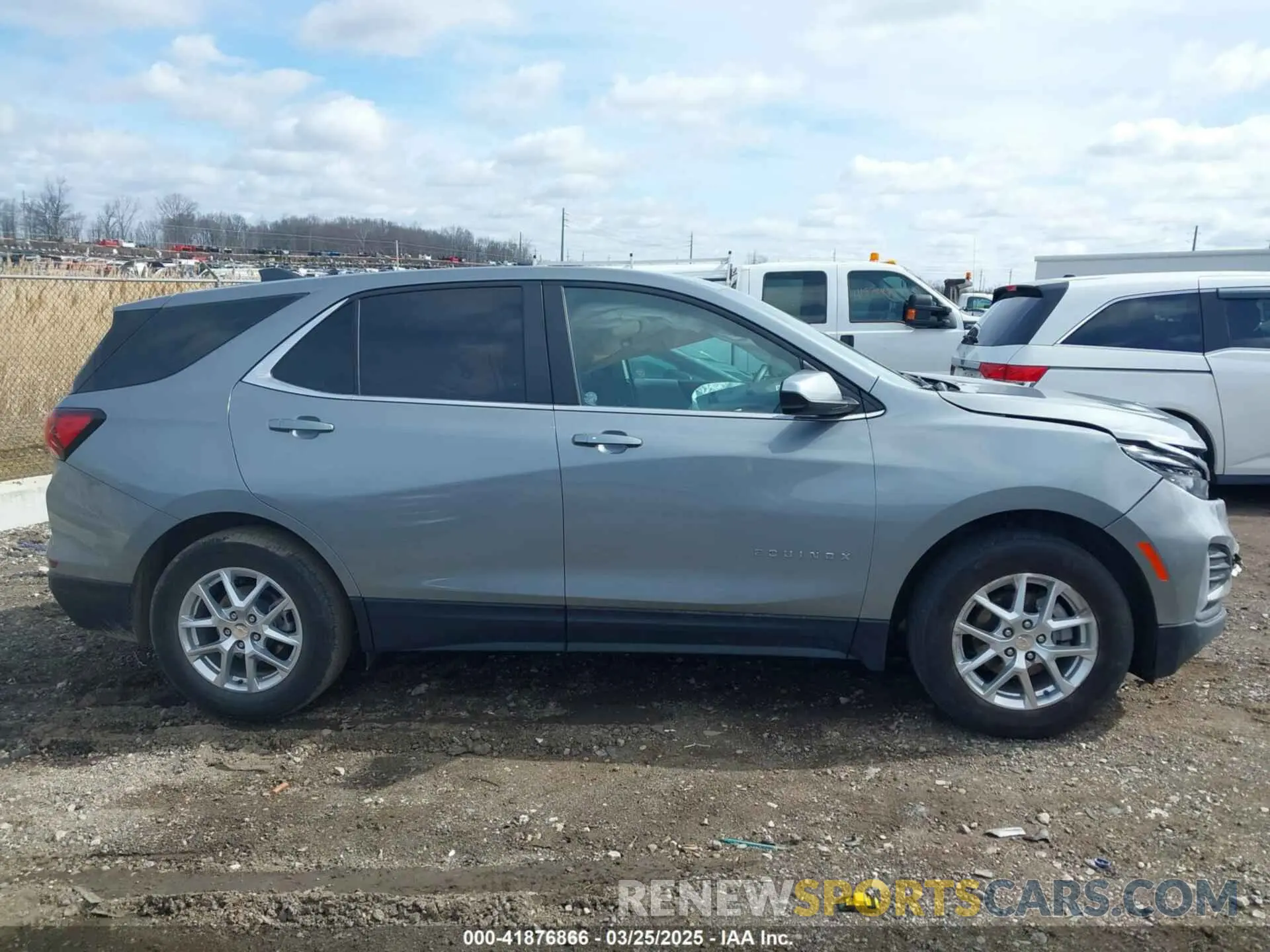 13 Фотография поврежденного автомобиля 3GNAXKEG4RL271846 CHEVROLET EQUINOX 2024