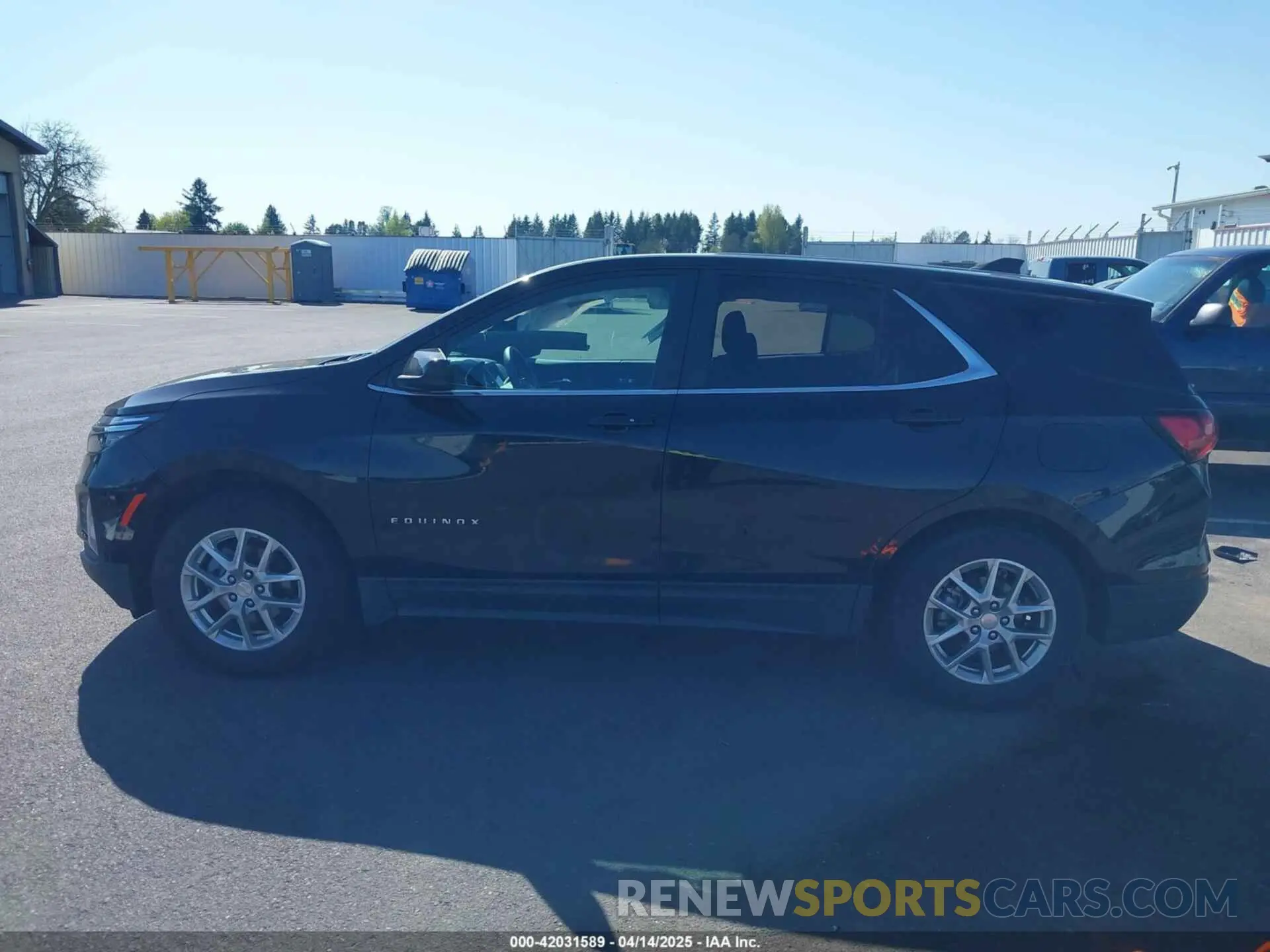 14 Photograph of a damaged car 3GNAXKEG4RL337408 CHEVROLET EQUINOX 2024